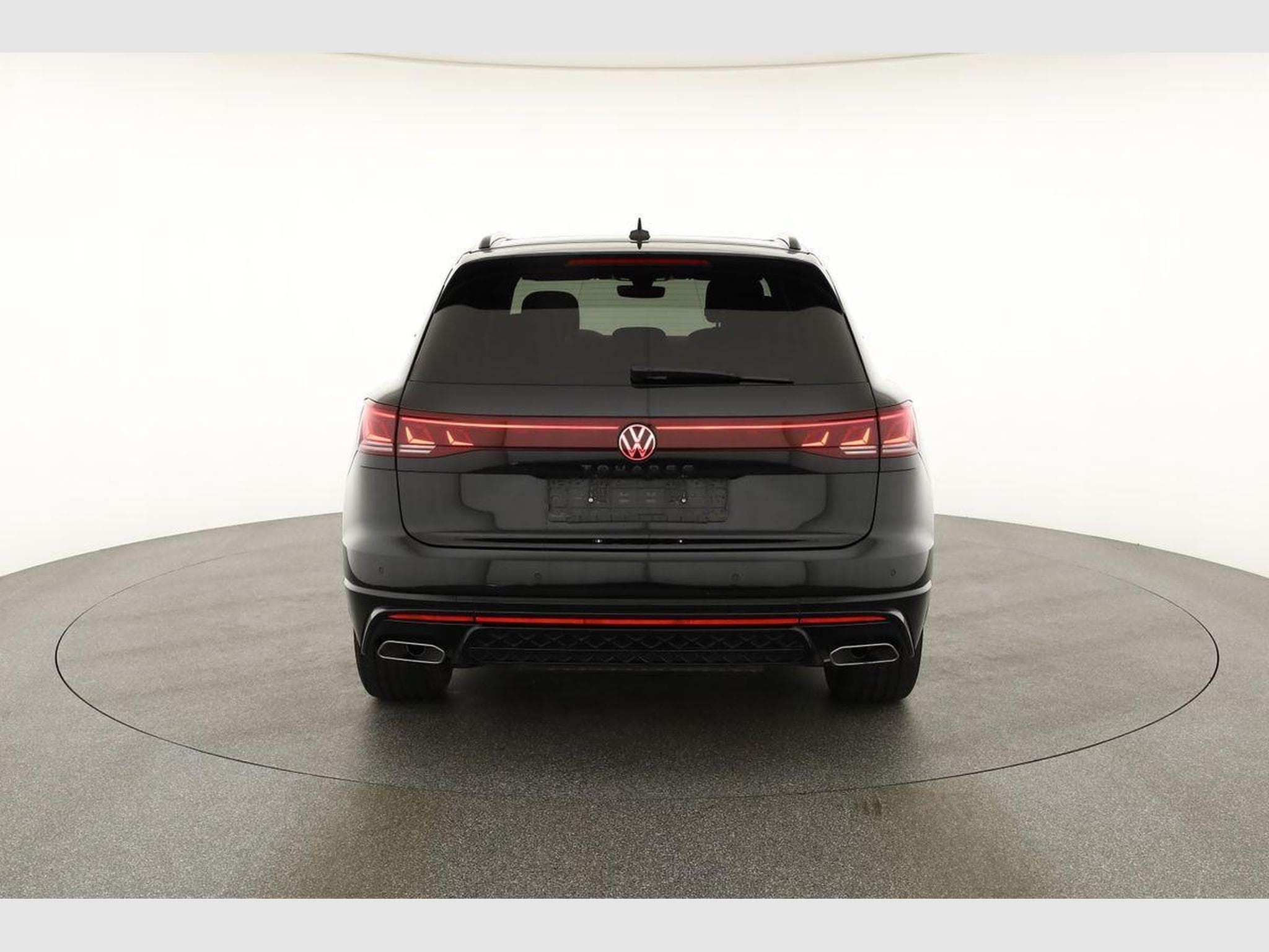 VW Touareg 3.0 TDI 210 kW 4Motion R-Line (2024) - Photo 17