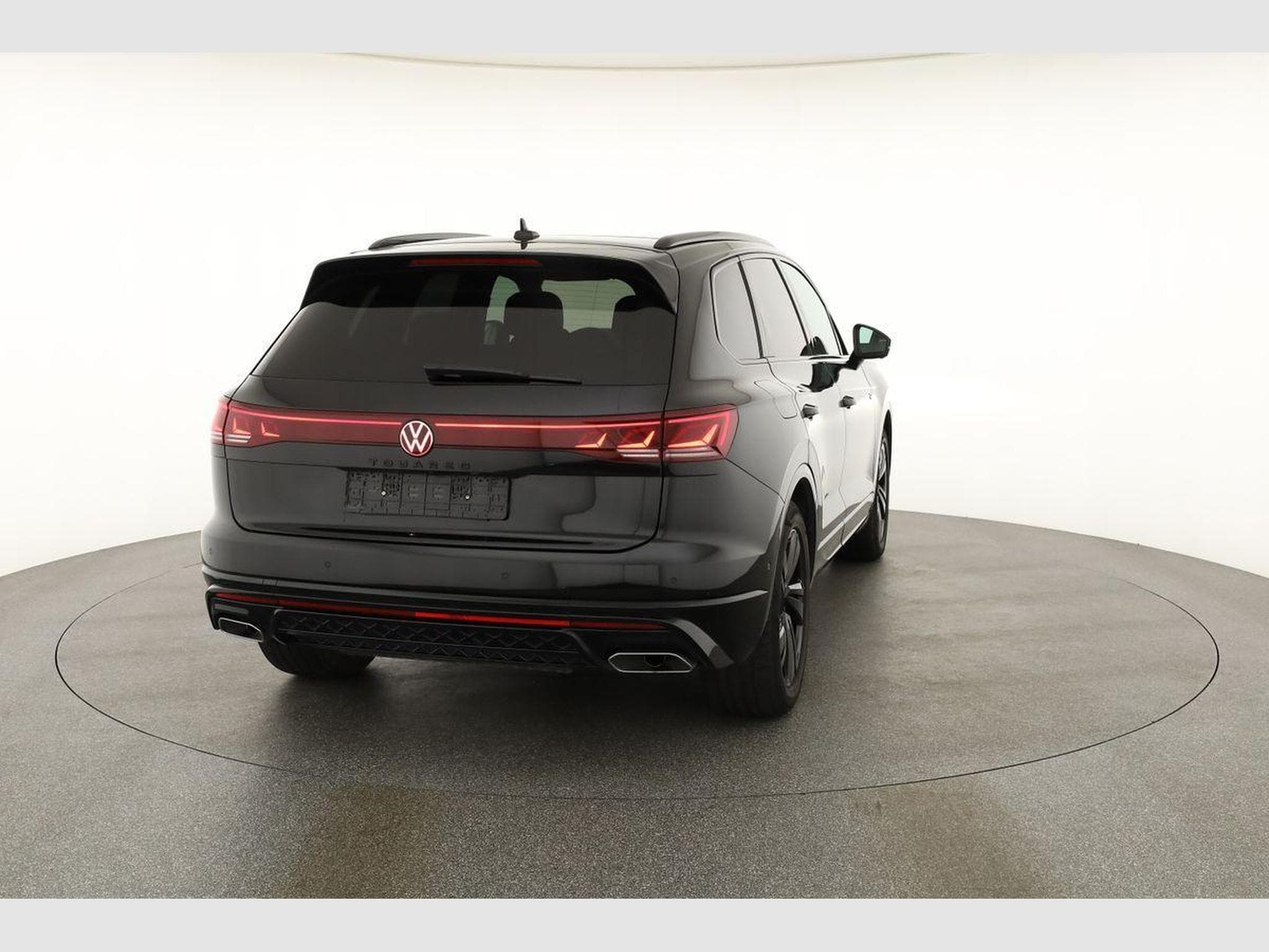 VW Touareg 3.0 TDI 210 kW 4Motion R-Line (2024) - Photo 18