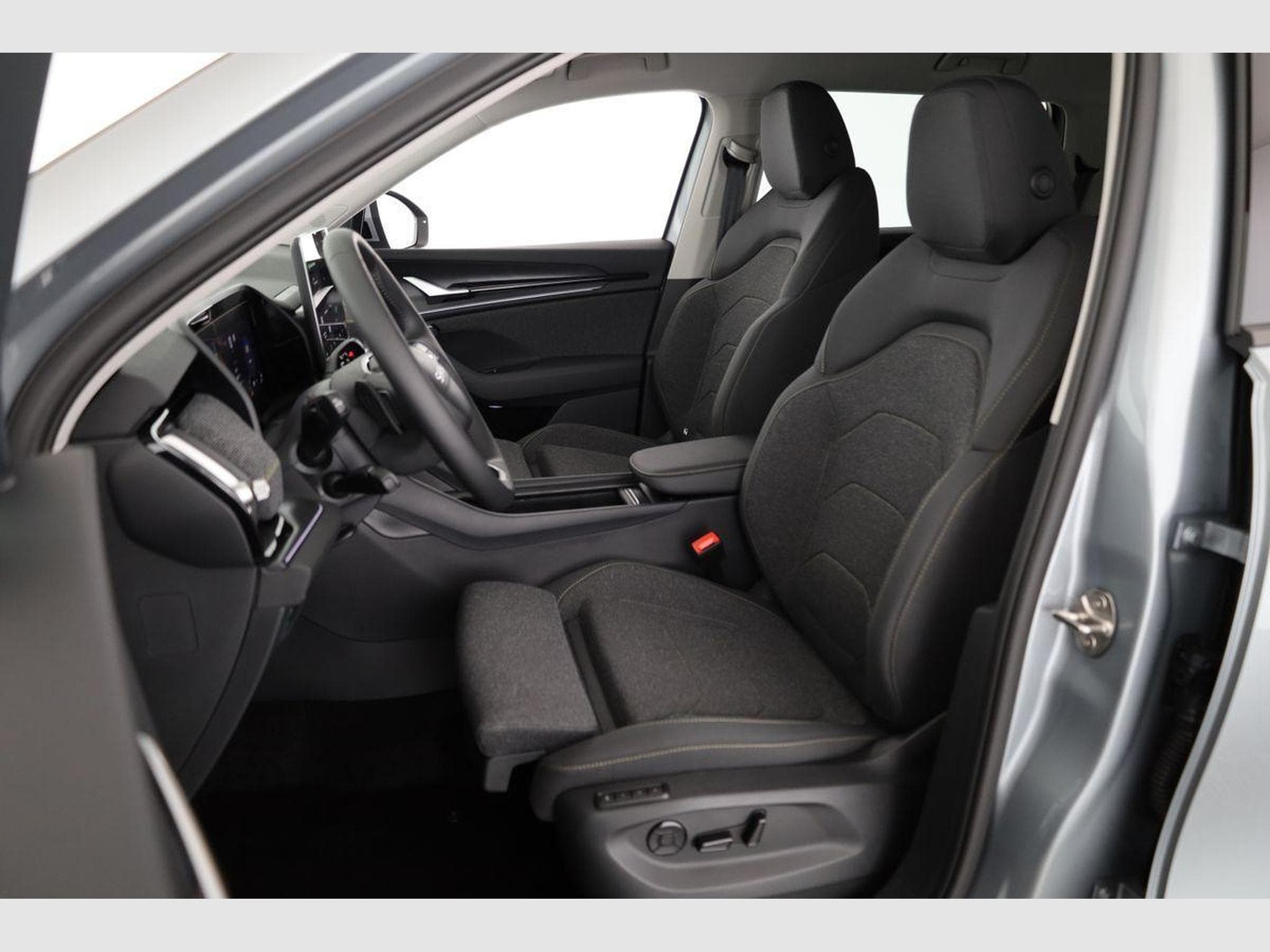 Skoda Kodiaq 1.5 TSI iV 150 kW Selection (2026) - Foto 10