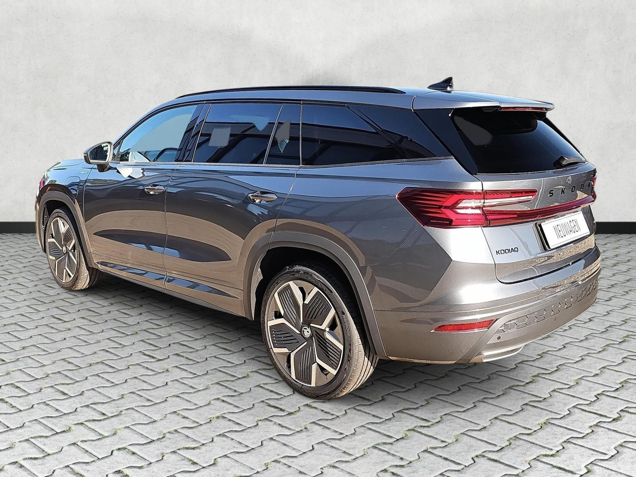 Skoda Kodiaq 1.5 TSI iV 150 kW Sportline (2026) - Foto 5
