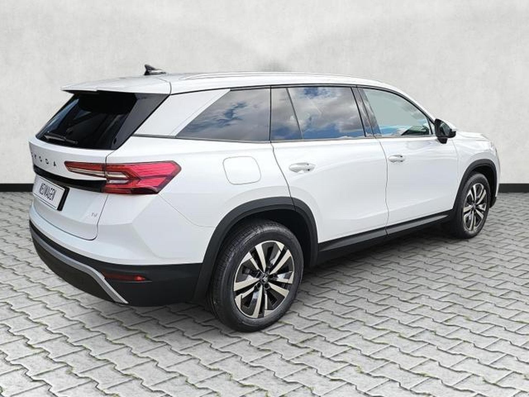 Skoda Kodiaq 1.5 TSI iV 150 kW Selection (2026) - Foto 7
