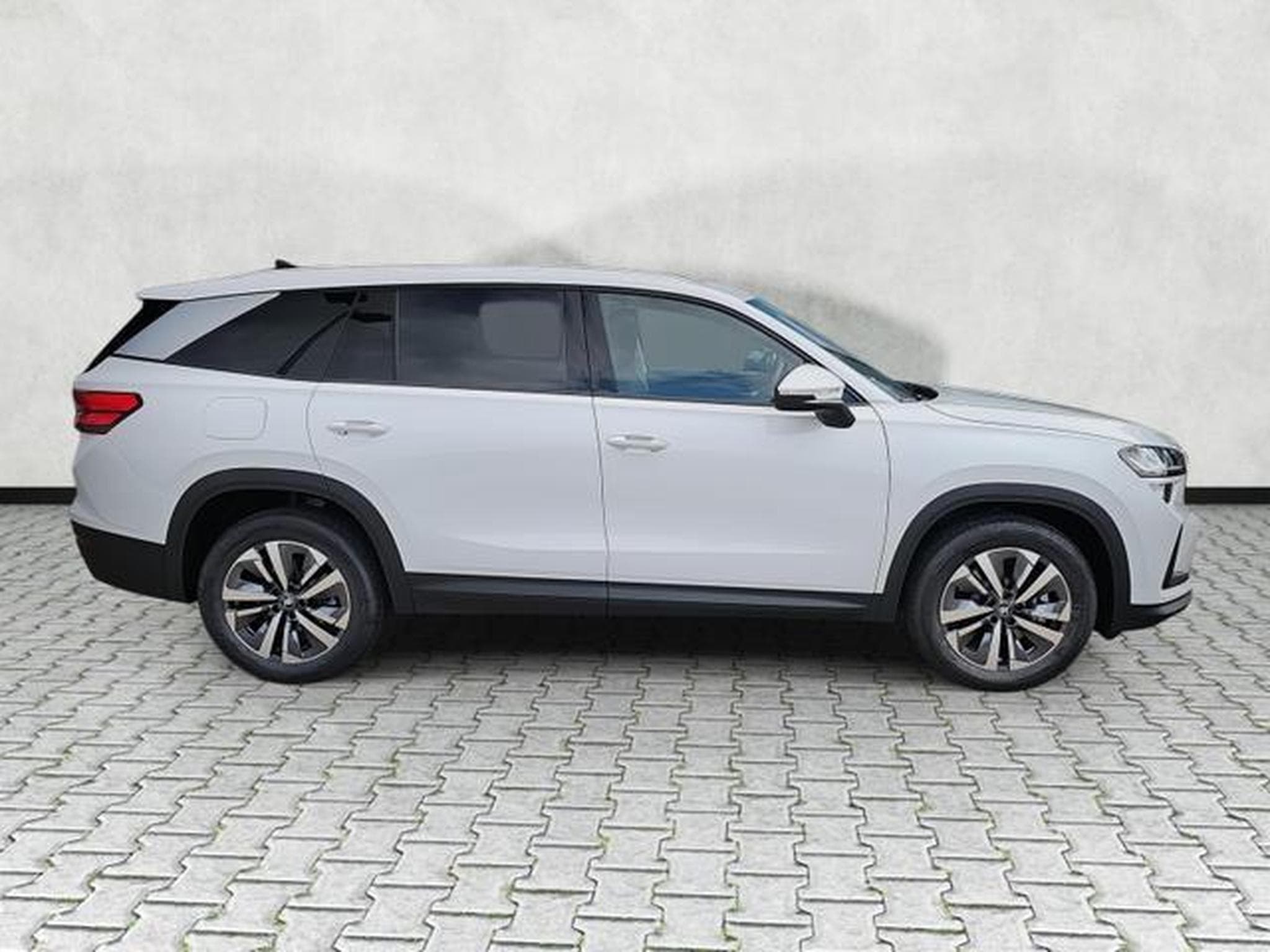 Skoda Kodiaq 1.5 TSI iV 150 kW Selection (2026) - Foto 8