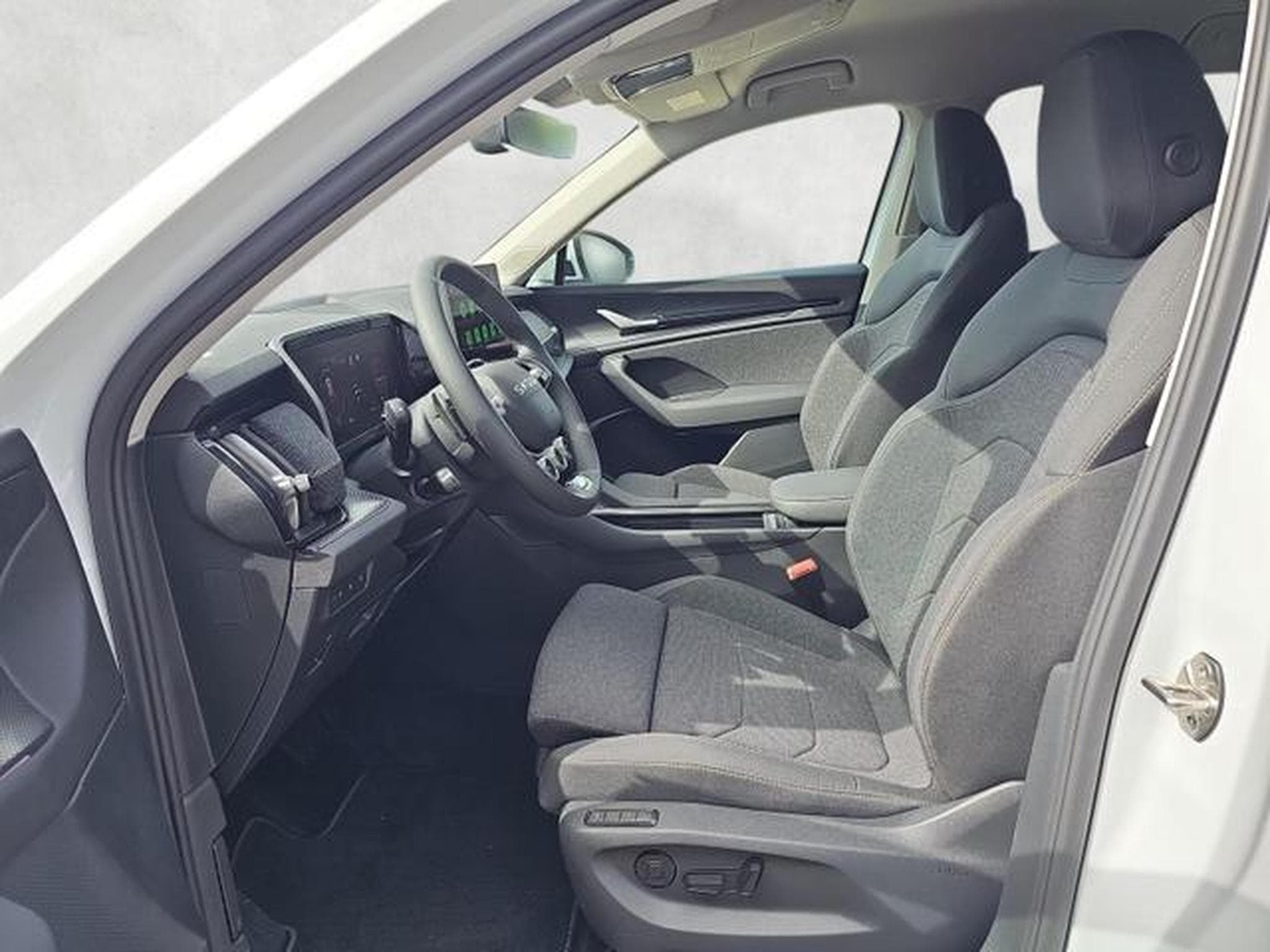 Skoda Kodiaq 1.5 TSI iV 150 kW Selection (2026) - Foto 9