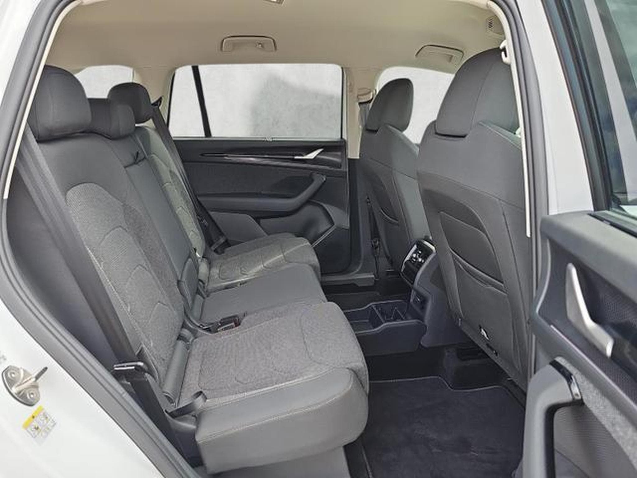 Skoda Kodiaq 1.5 TSI iV 150 kW Selection (2026) - Foto 13