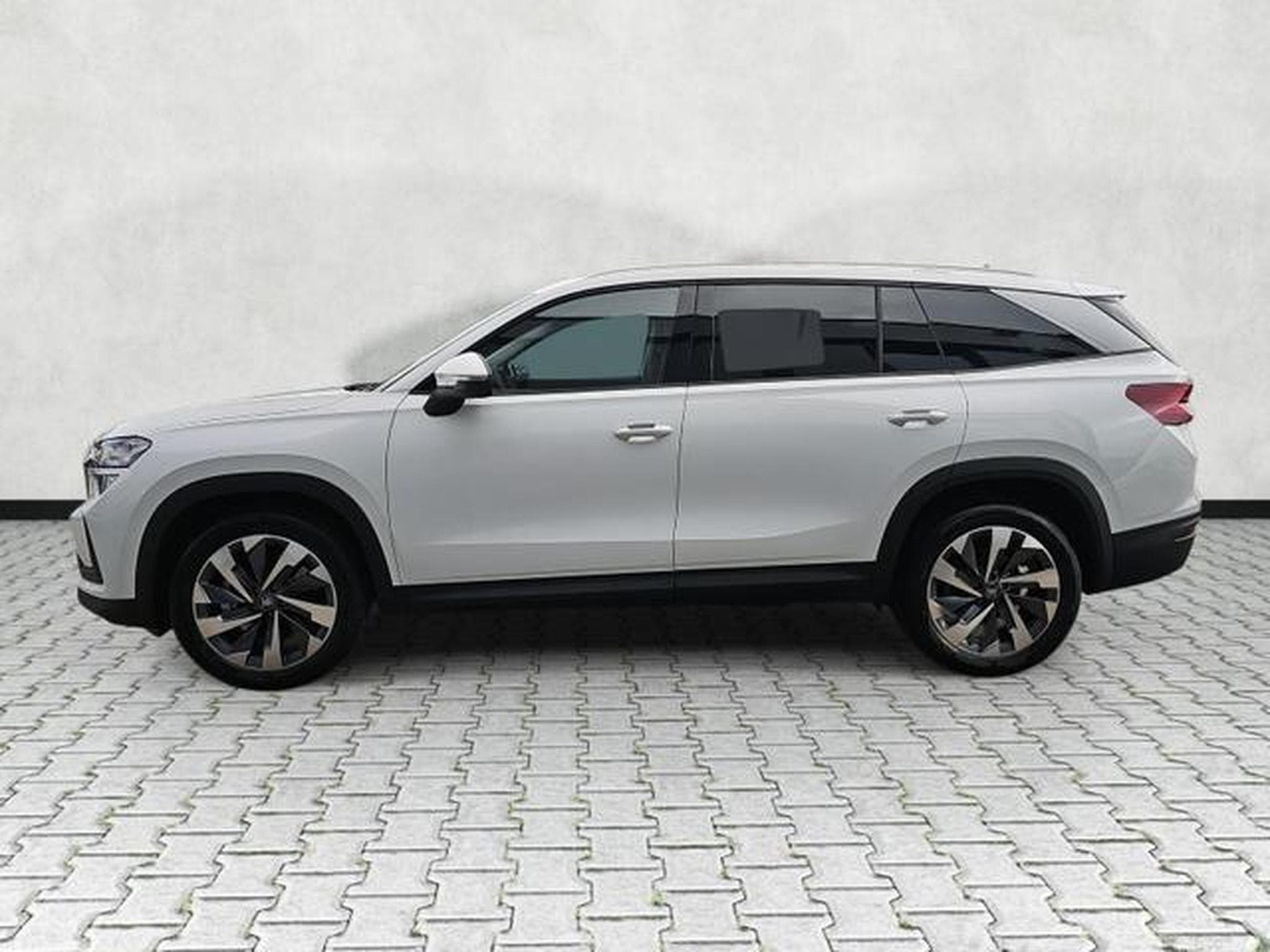 Skoda Kodiaq 1.5 TSI mHEV 110 kW Selection (2026) - Foto 4