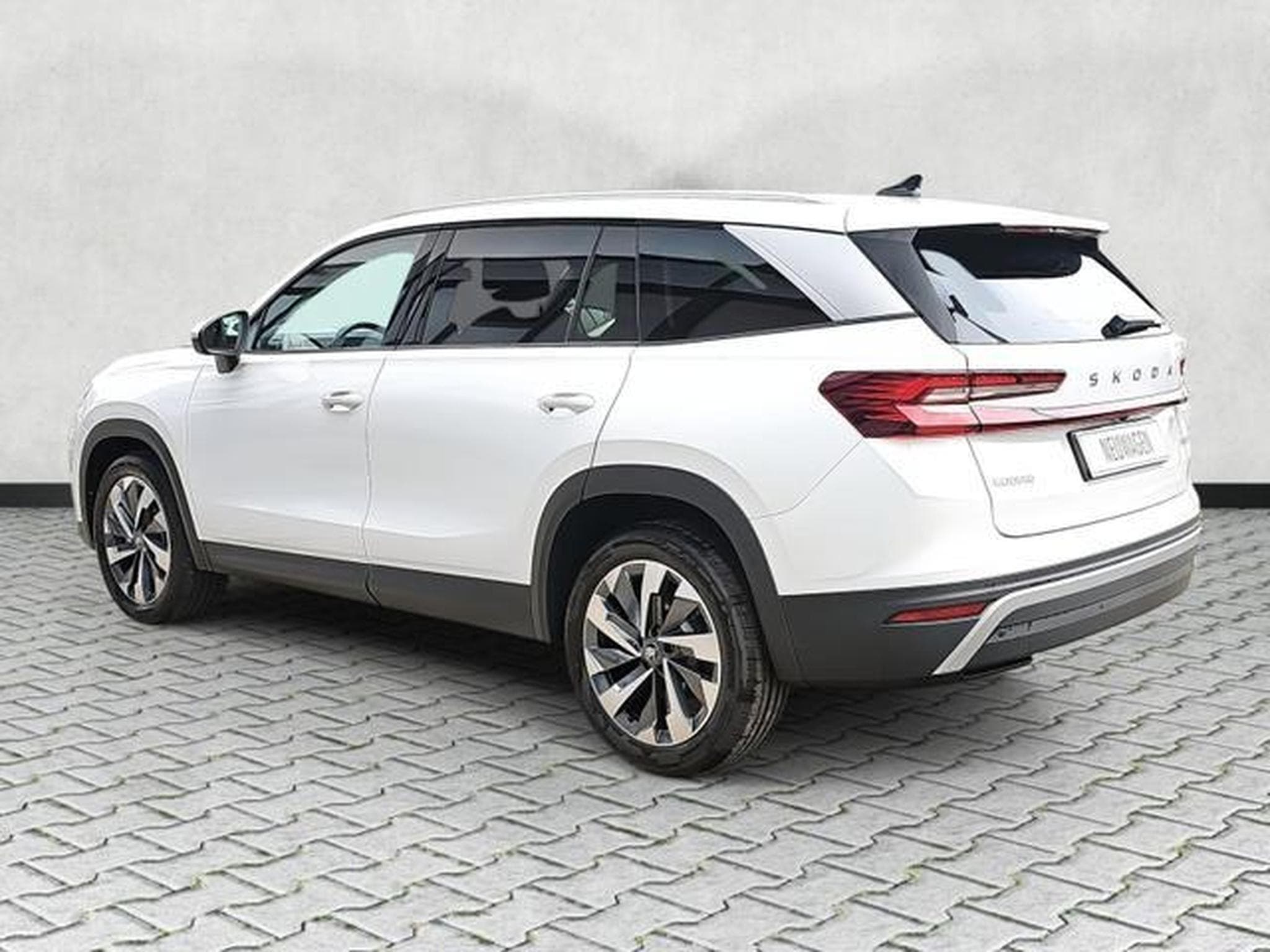 Skoda Kodiaq 1.5 TSI mHEV 110 kW Selection (2026) - Foto 5