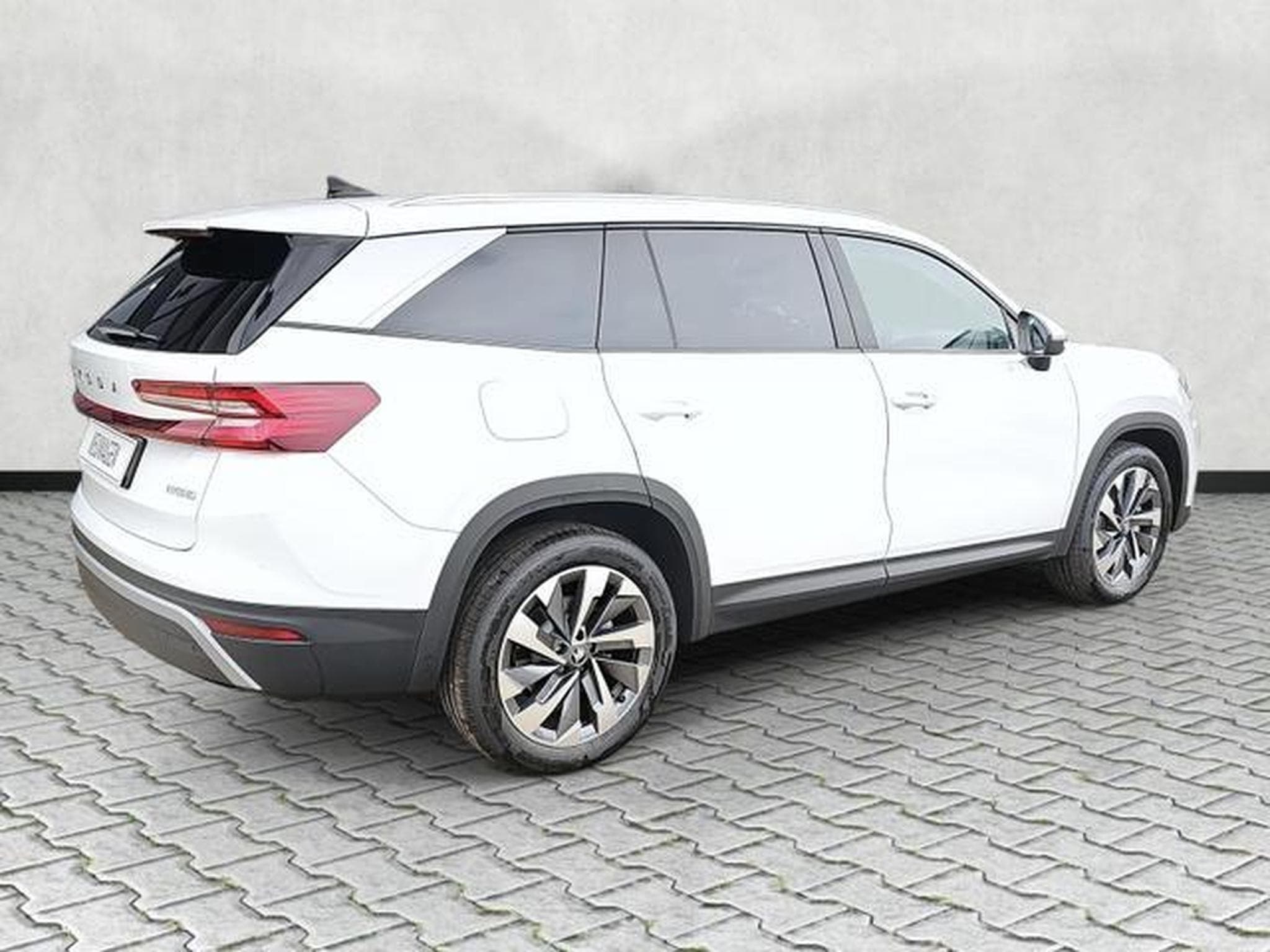 Skoda Kodiaq 1.5 TSI mHEV 110 kW Selection (2026) - Foto 7