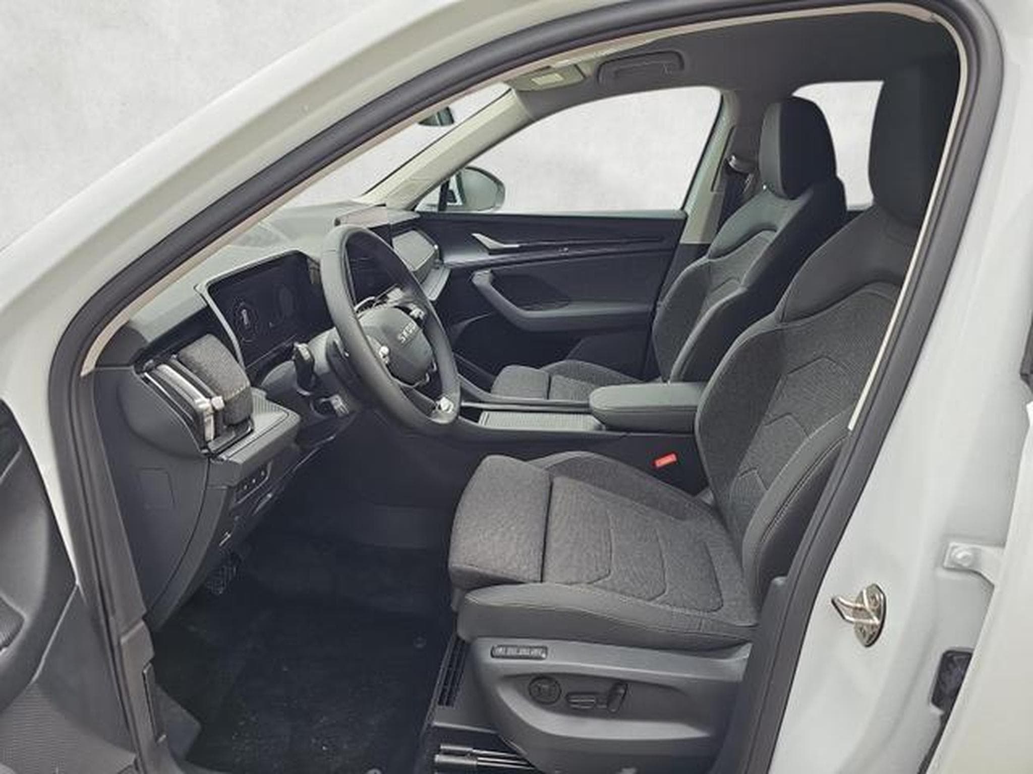 Skoda Kodiaq 1.5 TSI mHEV 110 kW Selection (2026) - Foto 9