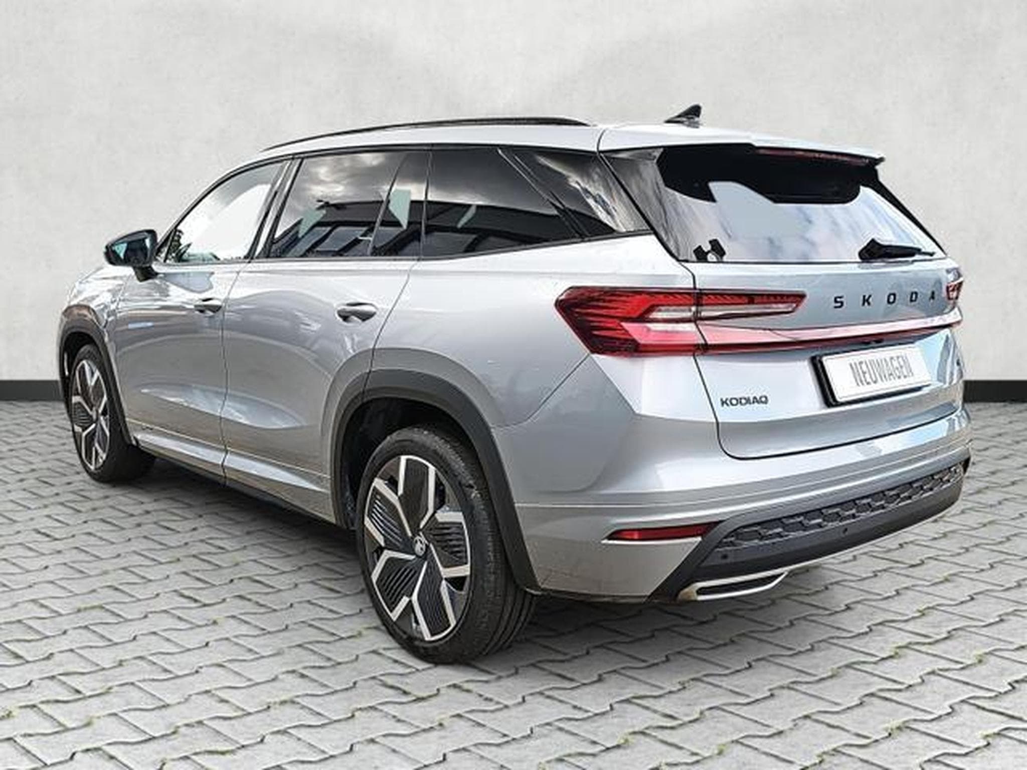 Skoda Kodiaq 1.5 TSI iV 150 kW Sportline (2026) - Photo 5