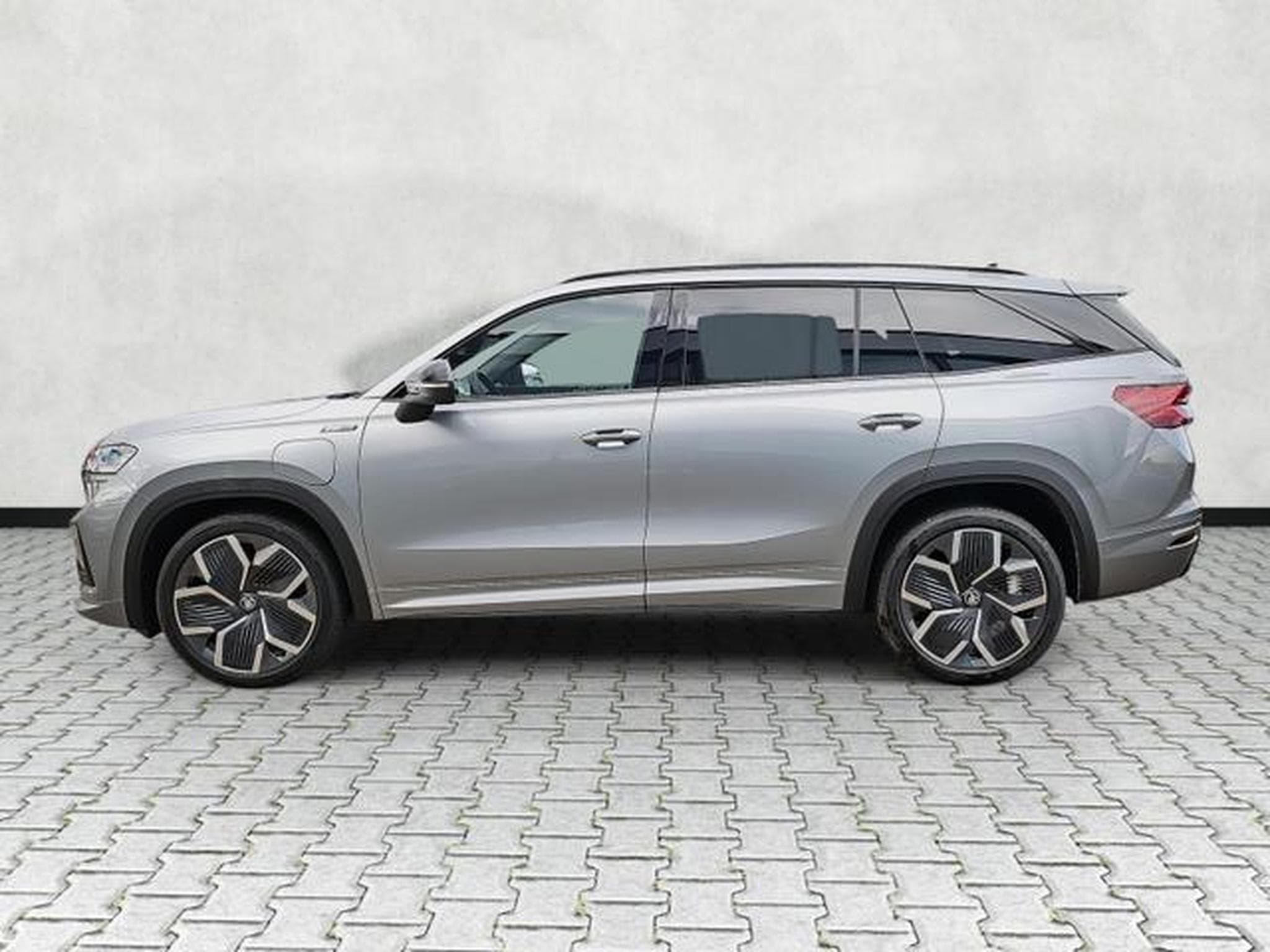 Skoda Kodiaq 1.5 TSI iV 150 kW Sportline (2026) - Photo 4
