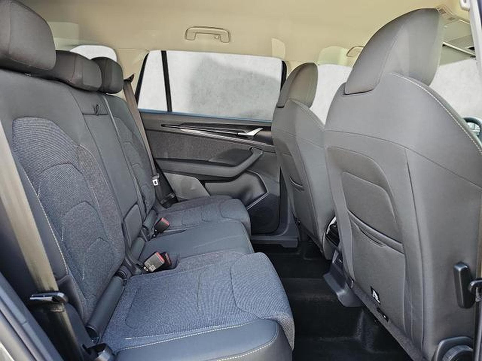 Skoda Kodiaq 1.5 TSI iV 150 kW Selection (2026) - Photo 13