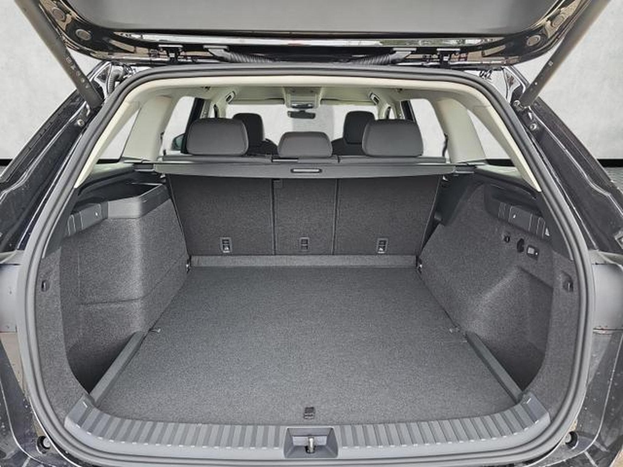 Skoda Kodiaq 1.5 TSI iV 150 kW Selection (2026) - Photo 14