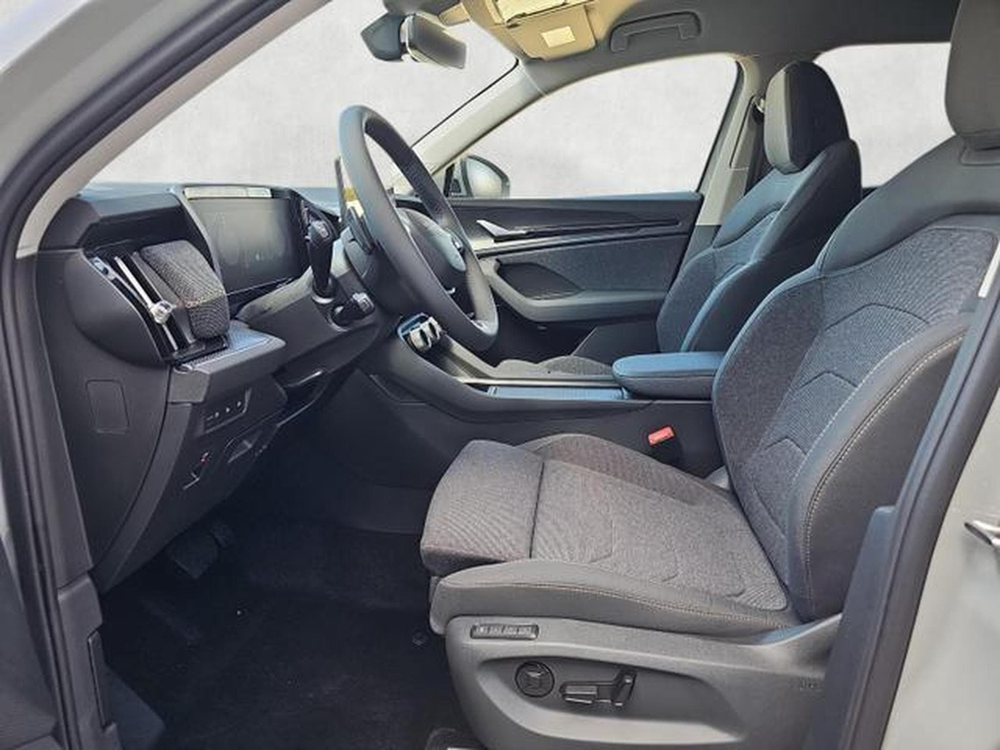 Skoda Kodiaq 1.5 TSI iV 150 kW Selection (2026) - Photo 9