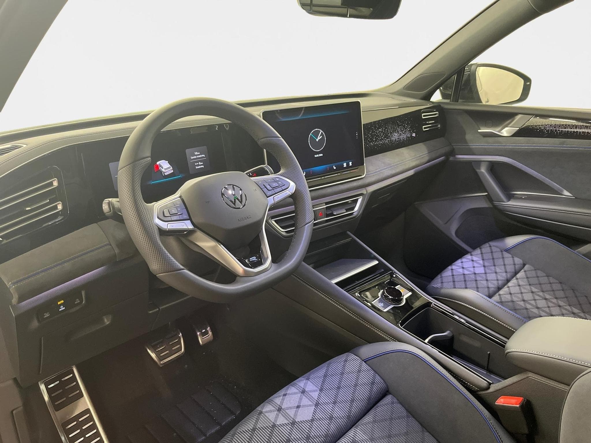VW Tiguan R-Line (2026) - Foto 12