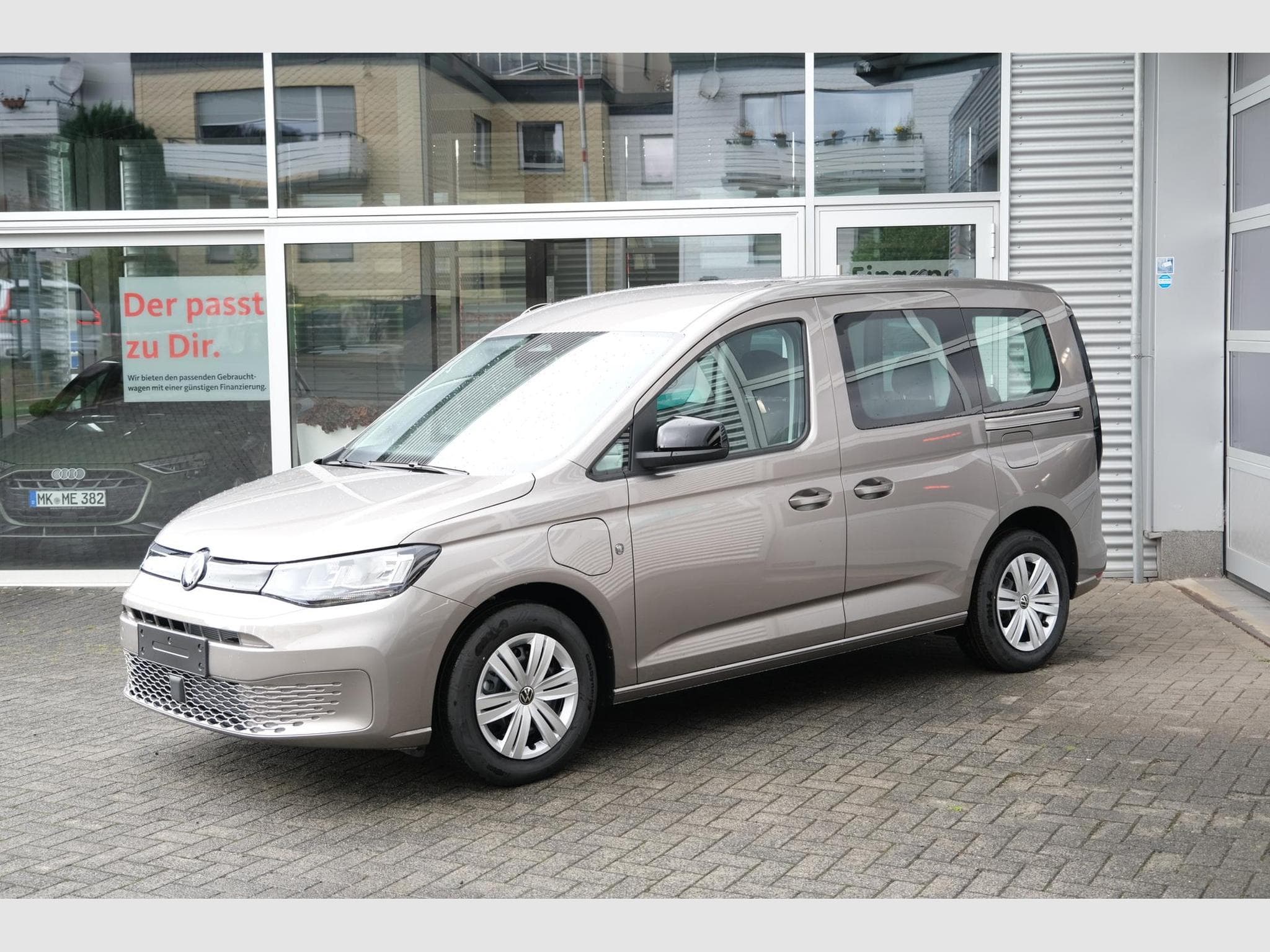 VW Caddy eHybrid Anhängerkupplung App-Connect (2026) - Foto 14