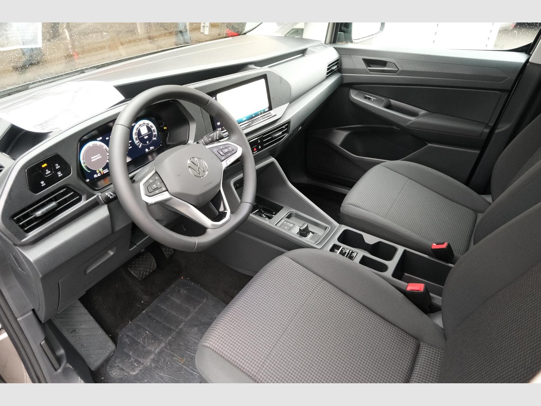 VW Caddy eHybrid Anhängerkupplung App-Connect (2026) - Foto 13