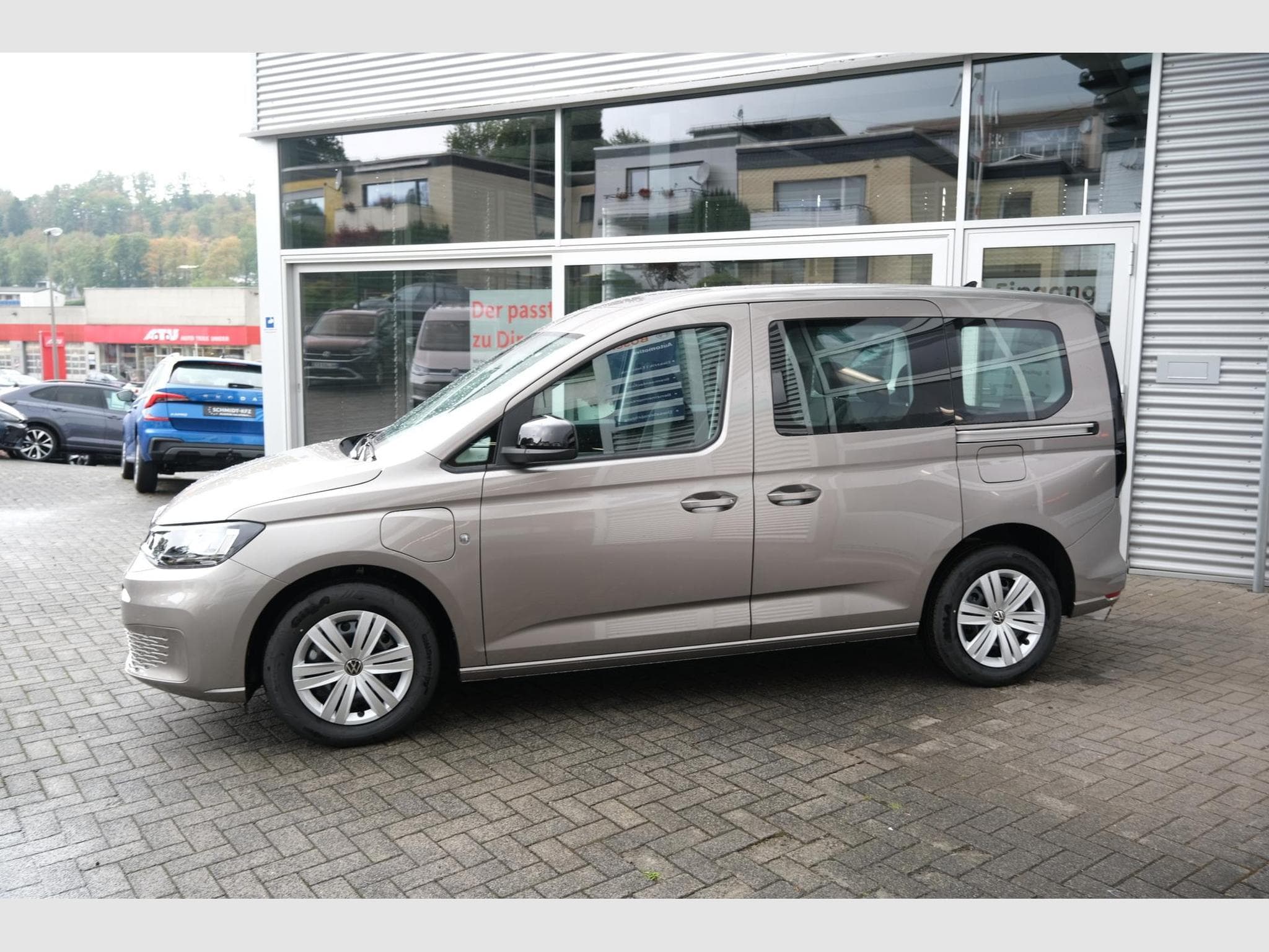 VW Caddy eHybrid Anhängerkupplung App-Connect (2026) - Foto 15