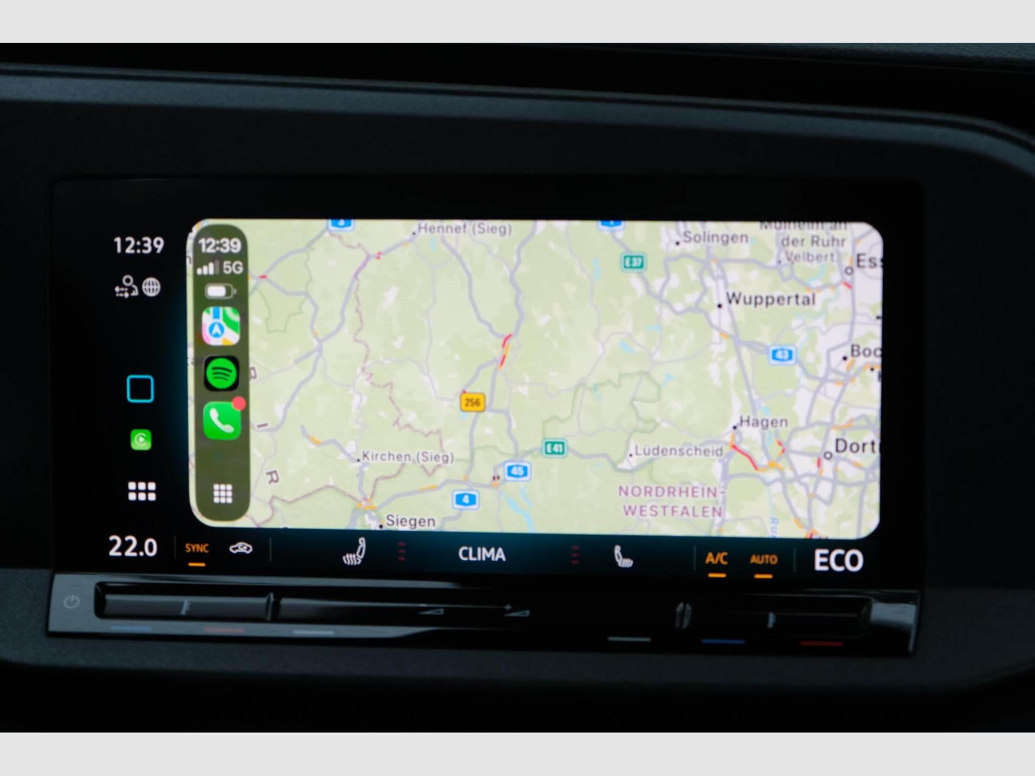 VW Caddy eHybrid Anhängerkupplung App-Connect (2026) - Foto 23