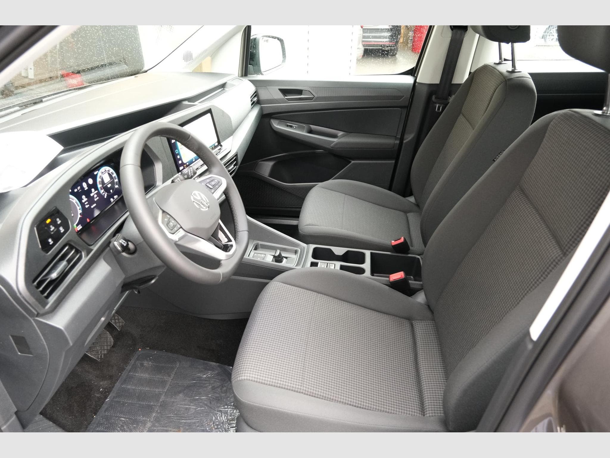 VW Caddy eHybrid Anhängerkupplung App-Connect (2026) - Foto 12