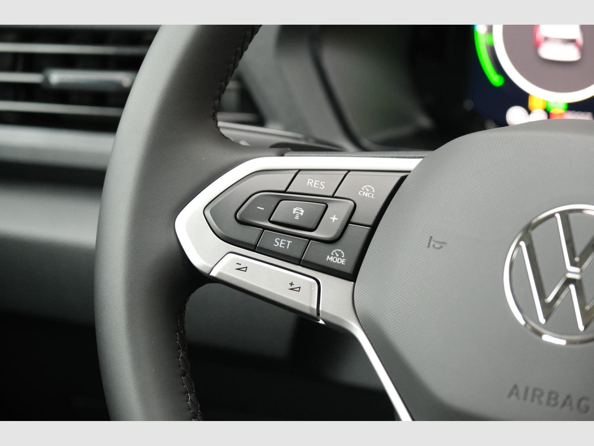 VW Caddy eHybrid Anhängerkupplung App-Connect (2026) - Foto 21