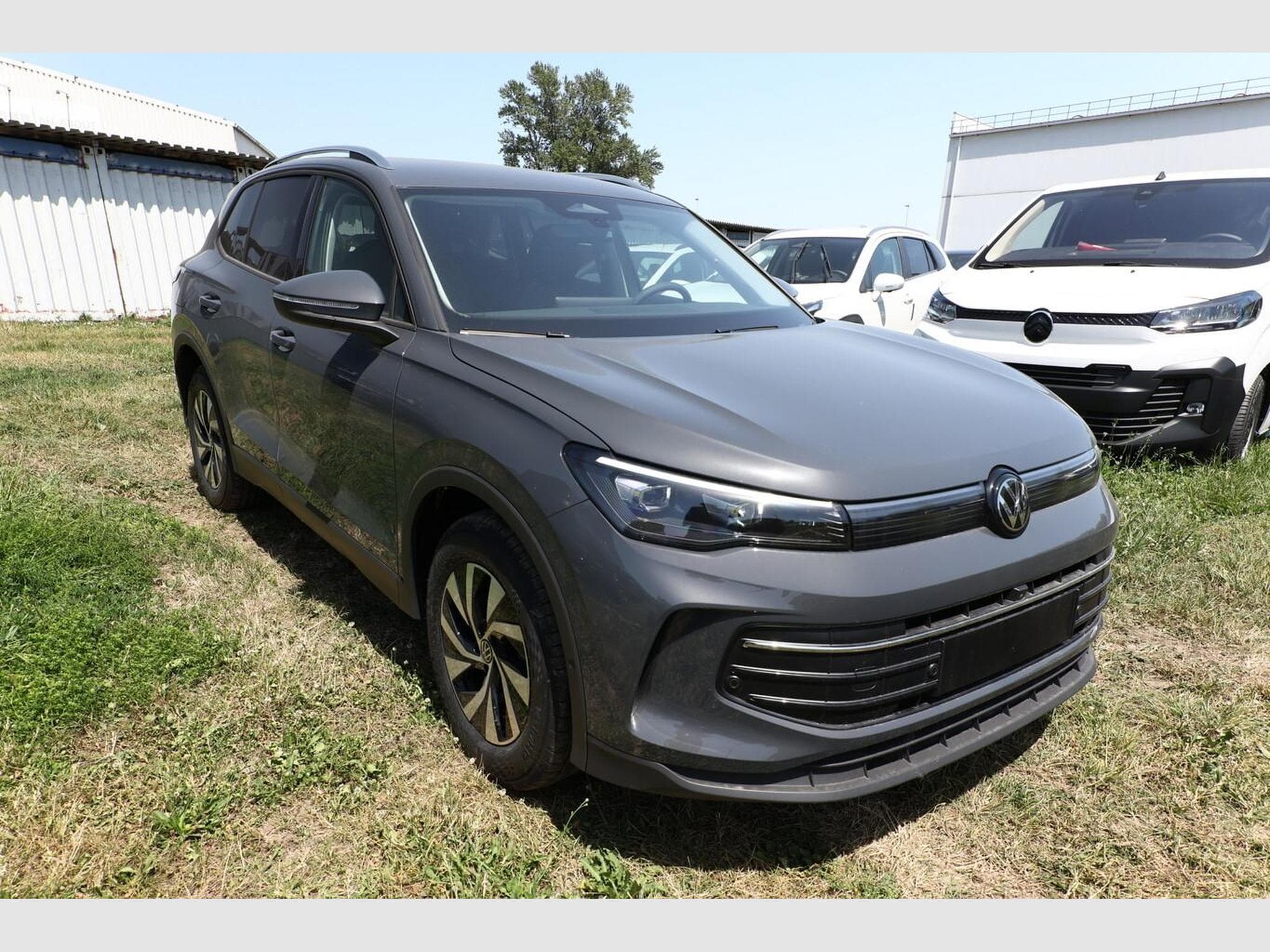 VW Tiguan DSG LED+ IQ.DRIVE (2026) - Foto 2