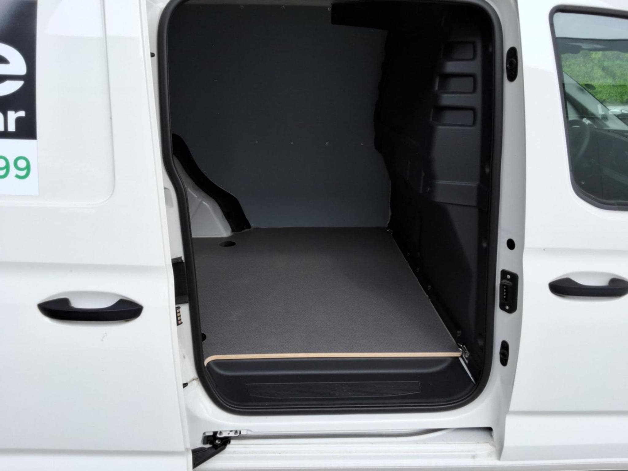 VW Caddy Cargo Maxi LWB (2025) - Photo 8