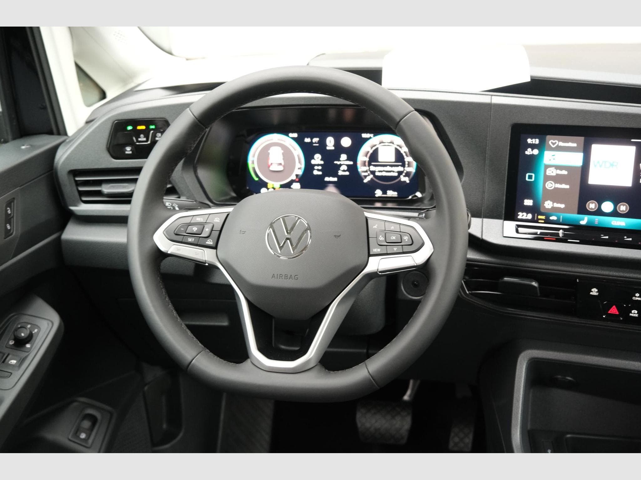VW Caddy eHybrid Anhängerkupplung App-Connect (2026) - Foto 11