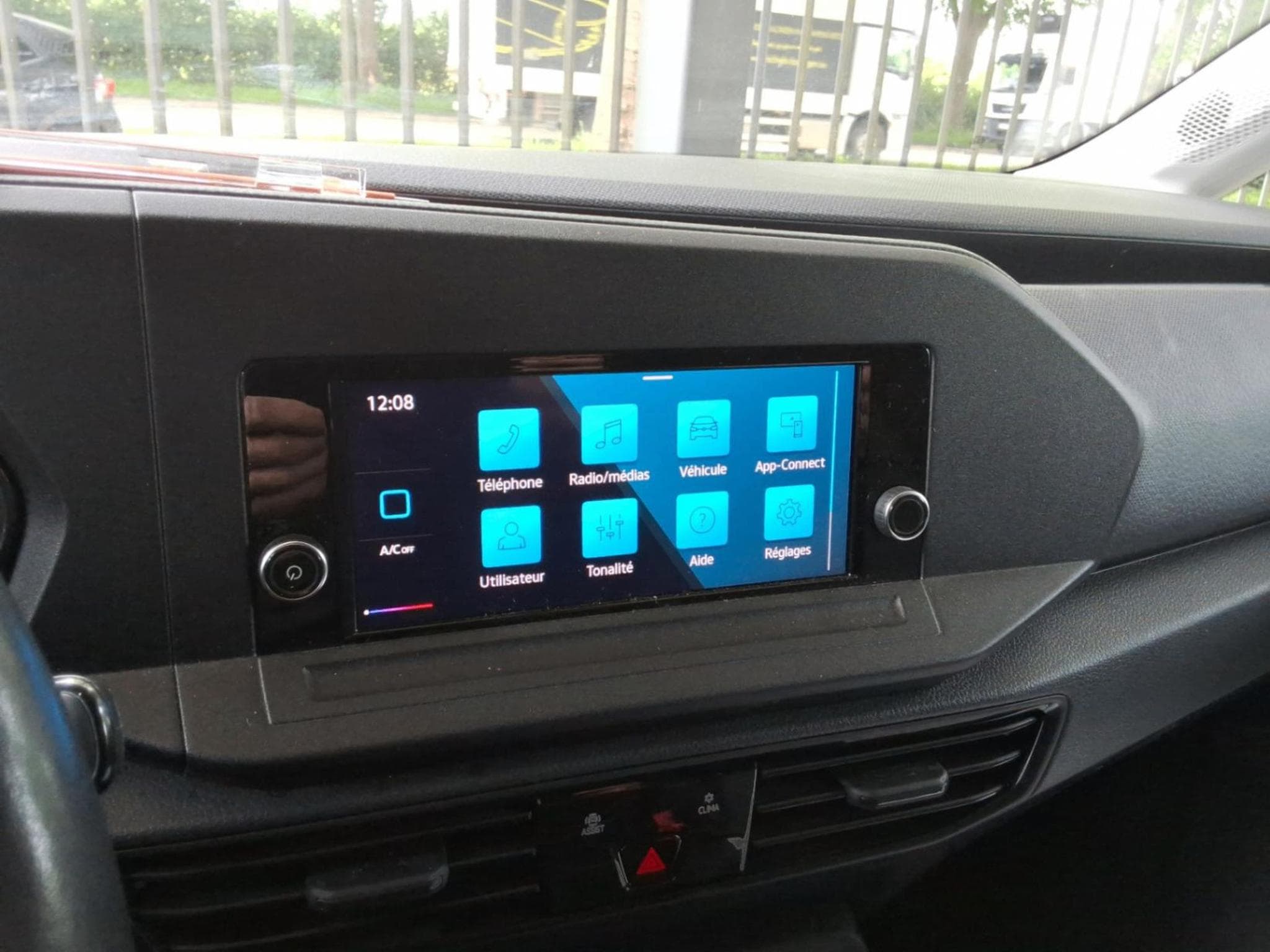VW Caddy Cargo Maxi LWB (2025) - Photo 7