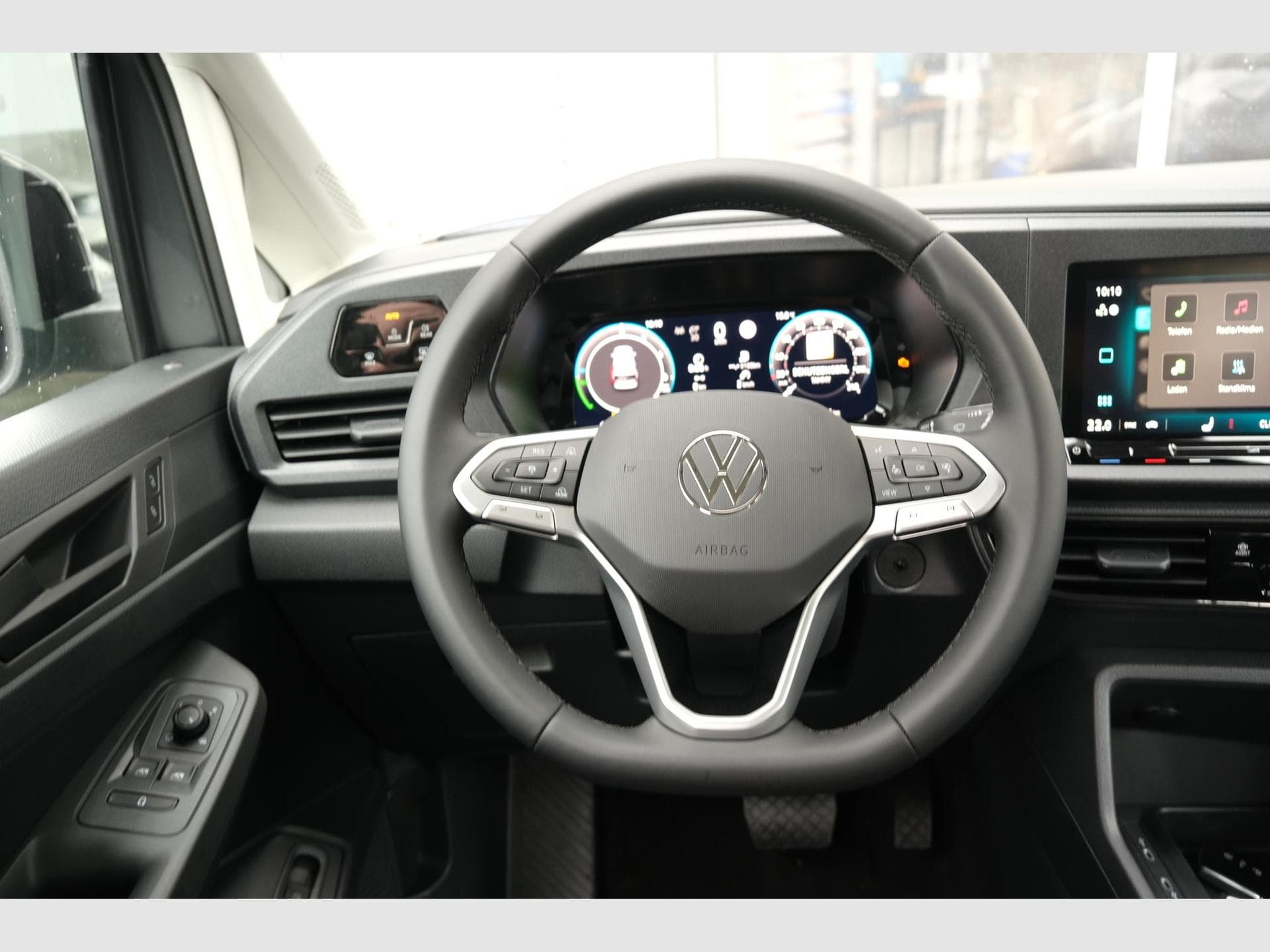 VW Caddy eHybrid Anhängerkupplung App-Connect (2026) - Foto 24