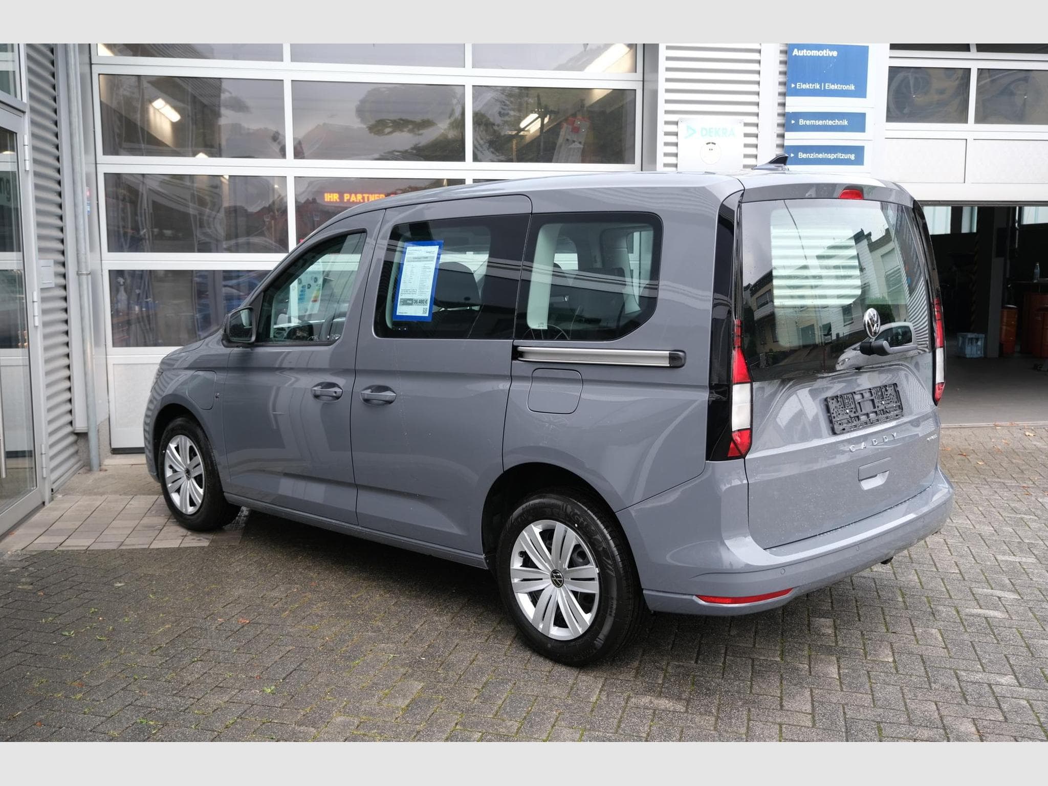VW Caddy eHybrid Anhängerkupplung App-Connect (2026) - Foto 4