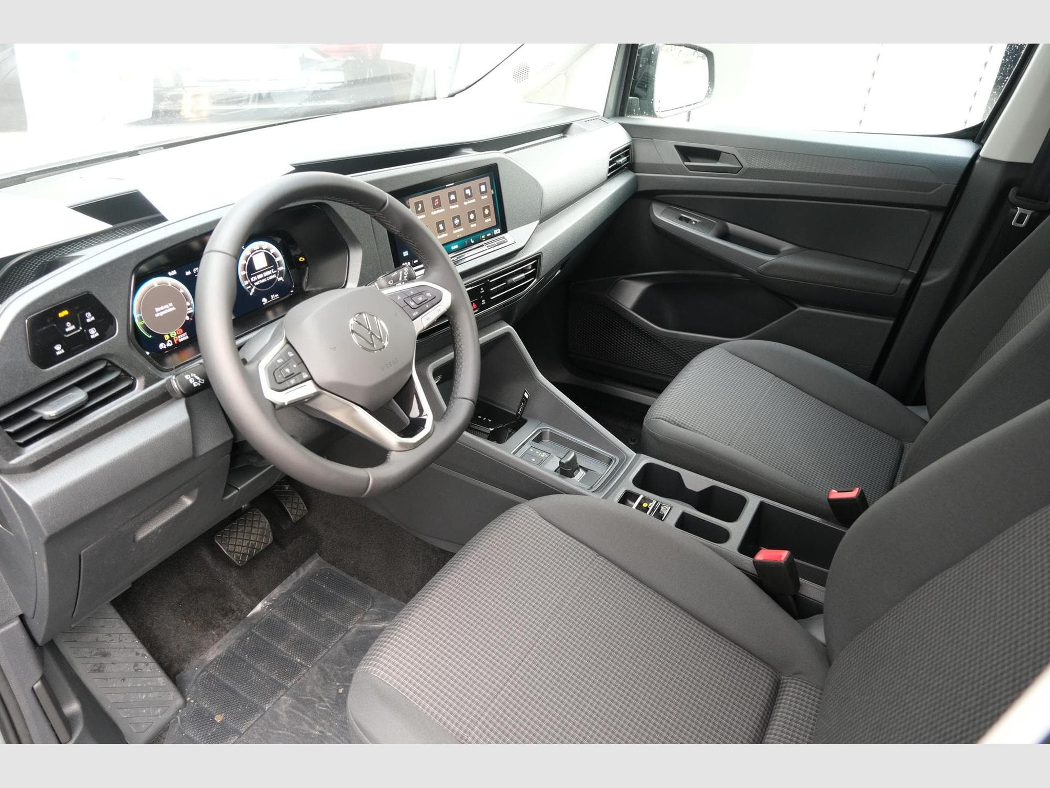 VW Caddy eHybrid Anhängerkupplung App-Connect (2026) - Foto 13