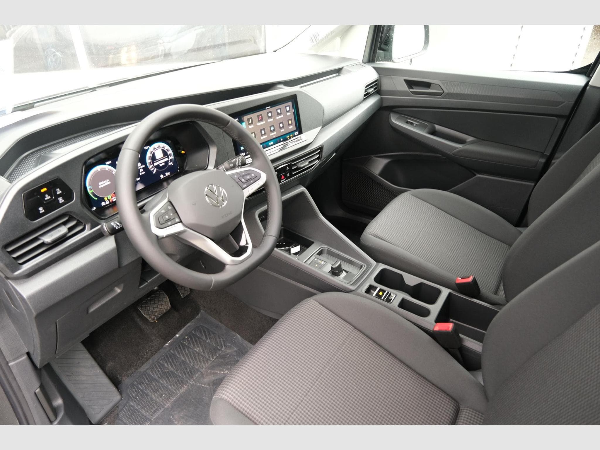 VW Caddy eHybrid Anhängerkupplung App-Connect (2026) - Foto 11