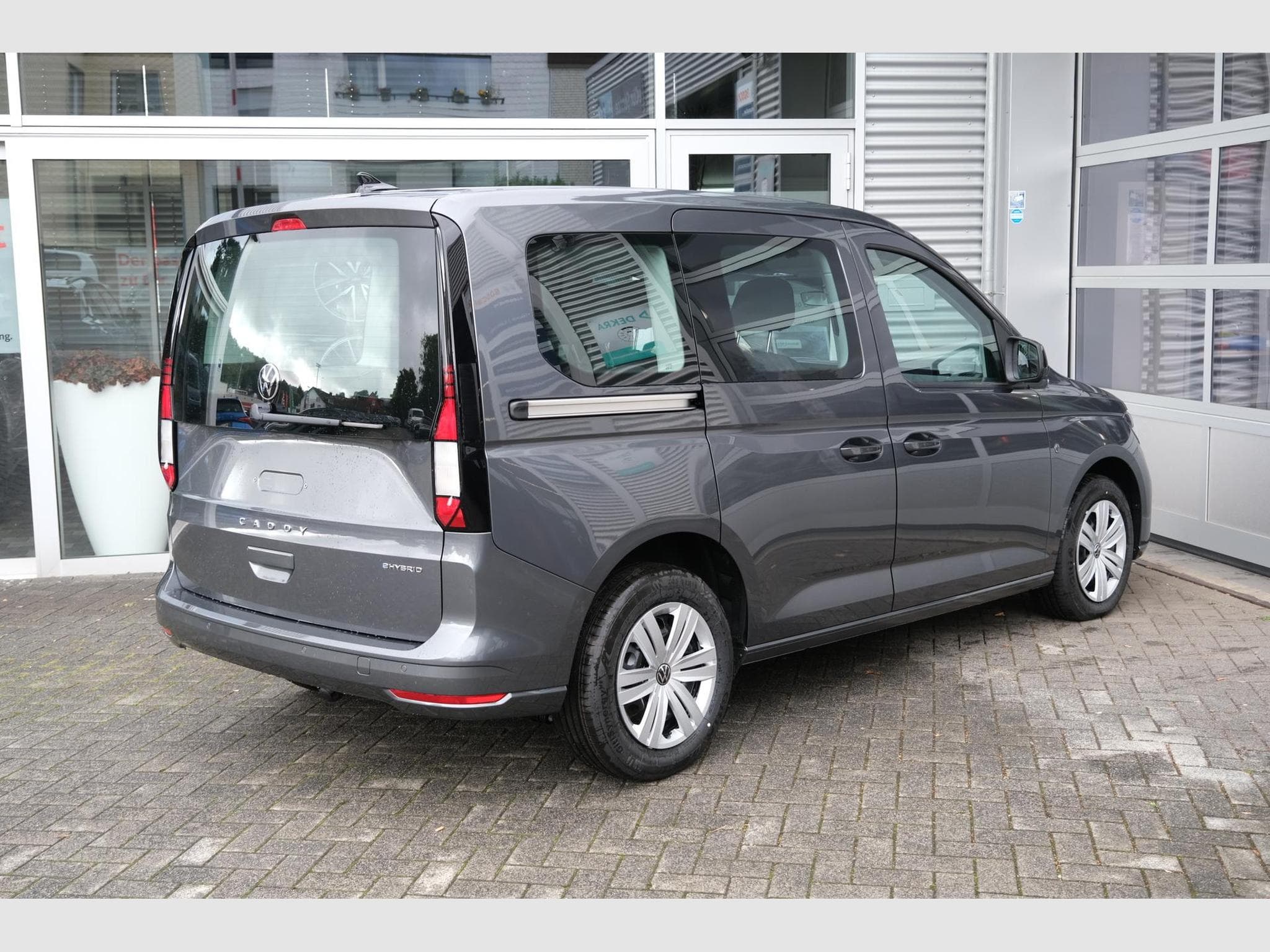 VW Caddy eHybrid Anhängerkupplung App-Connect (2026) - Foto 19