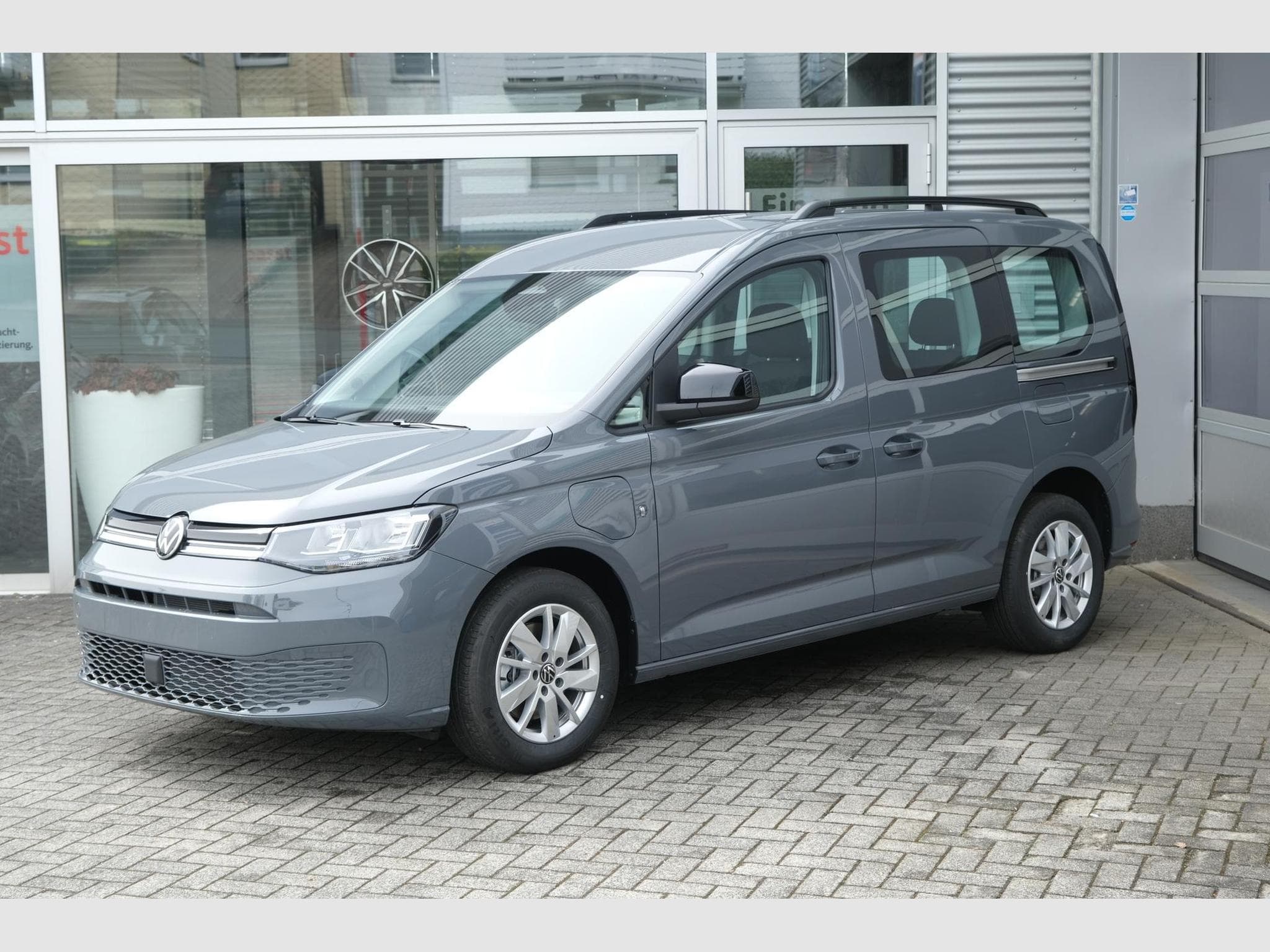 VW Caddy eHybrid Life Anhängerkupplung (2026) - Foto 16