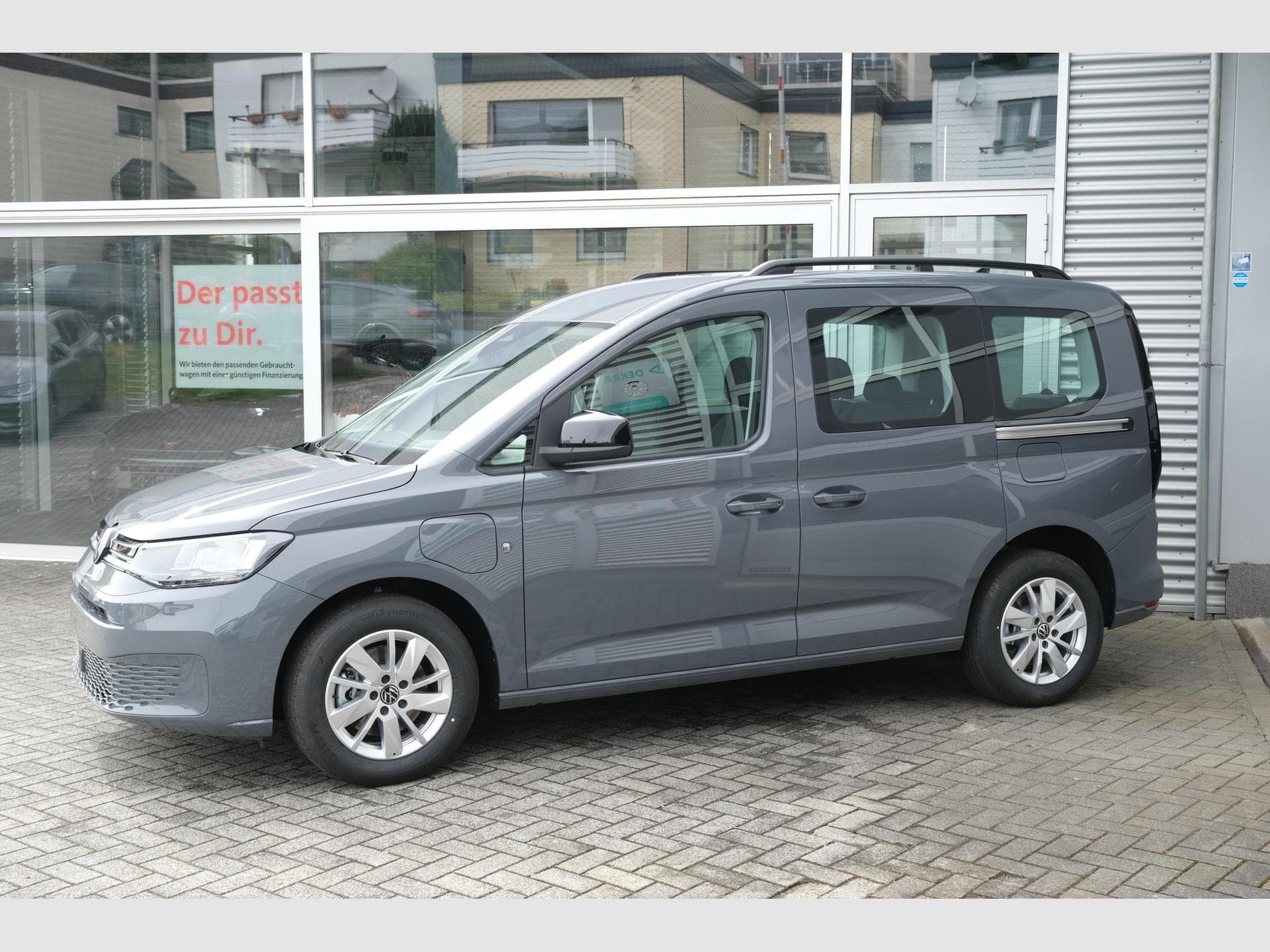 VW Caddy eHybrid Life Anhängerkupplung (2026) - Foto 17