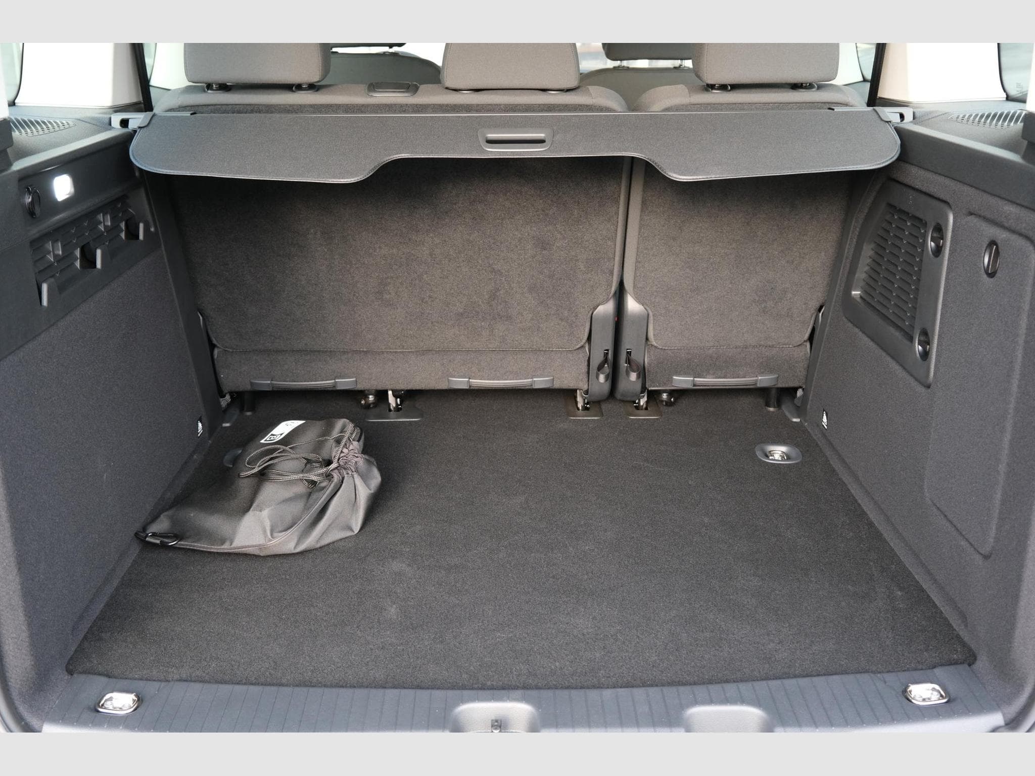 VW Caddy eHybrid Life Anhängerkupplung (2026) - Foto 9