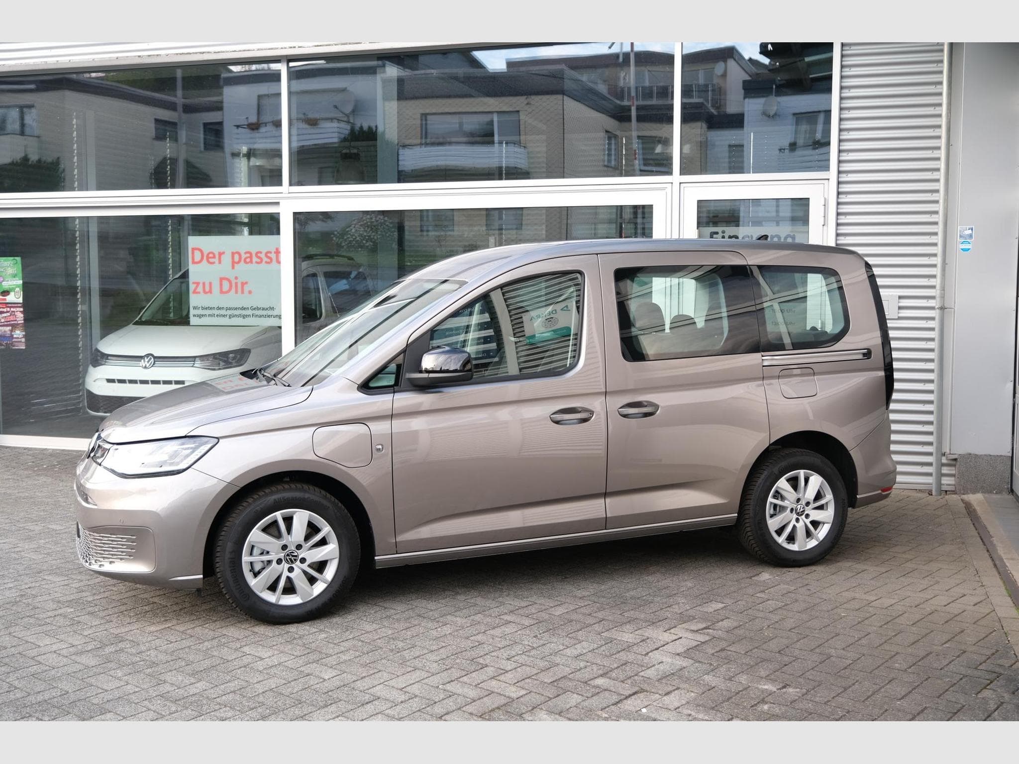 VW Caddy eHybrid Life Anhängerkupplung (2026) - Foto 18