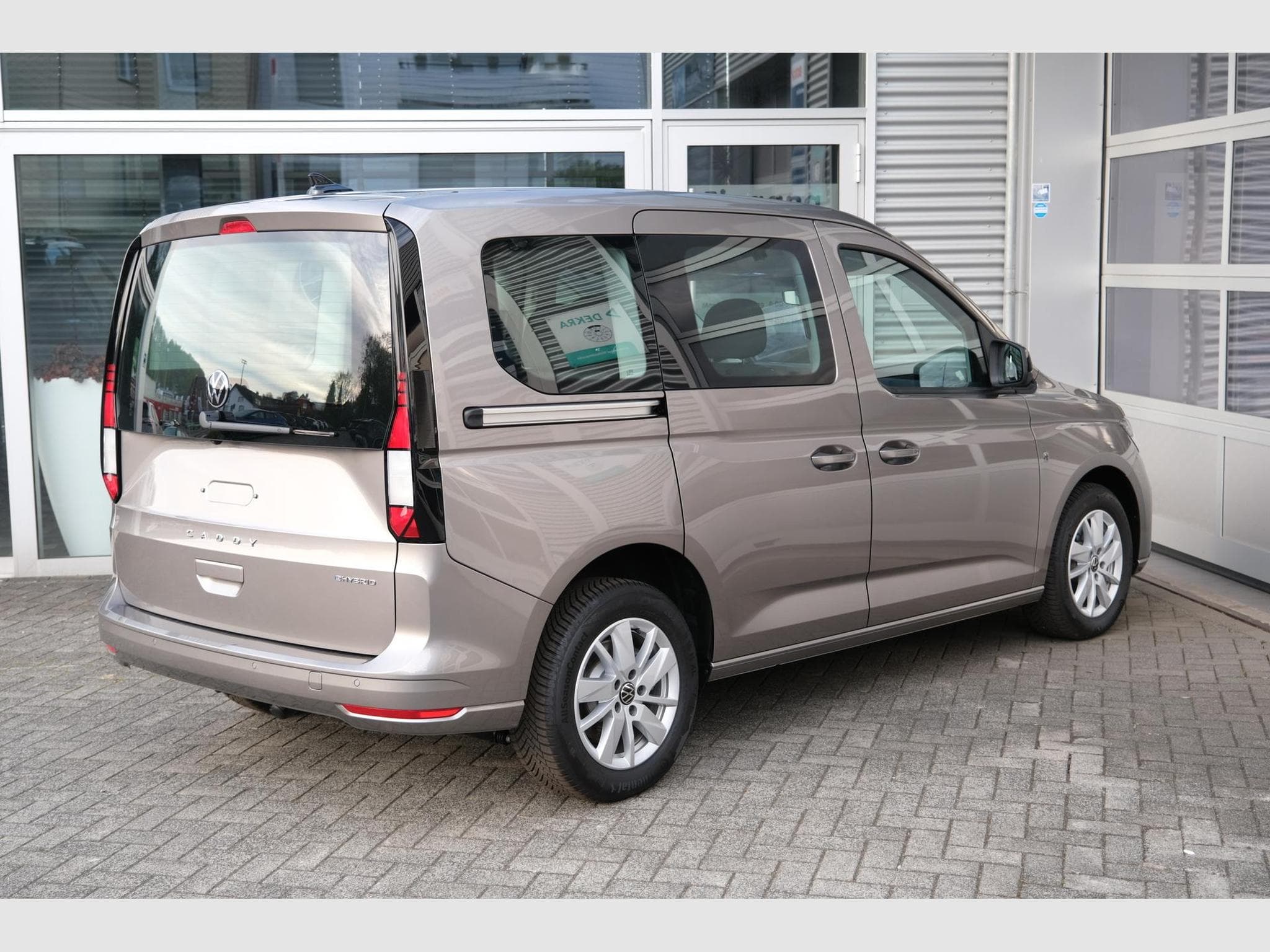 VW Caddy eHybrid Life Anhängerkupplung (2026) - Foto 20