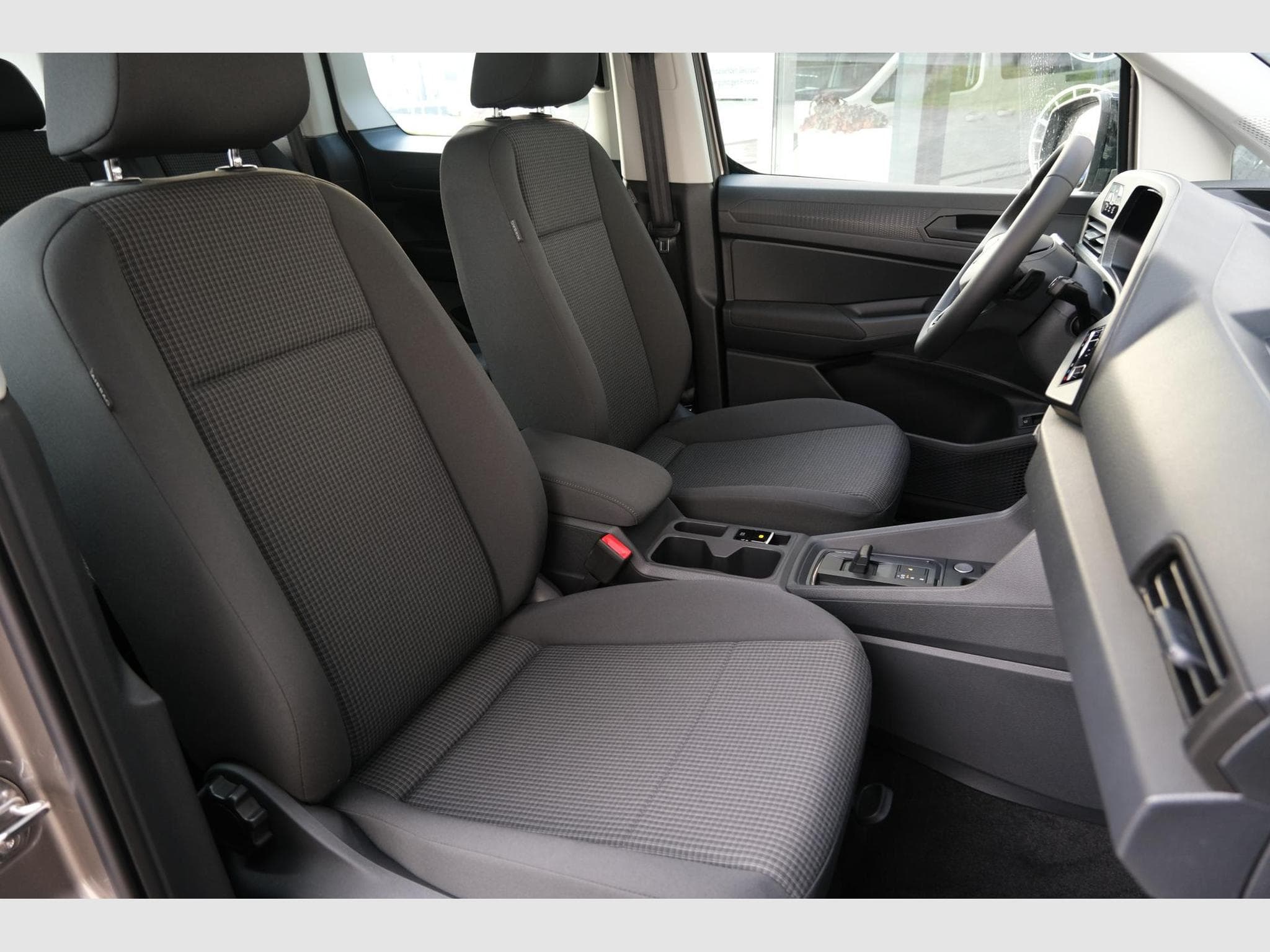 VW Caddy eHybrid Life Anhängerkupplung (2026) - Foto 23
