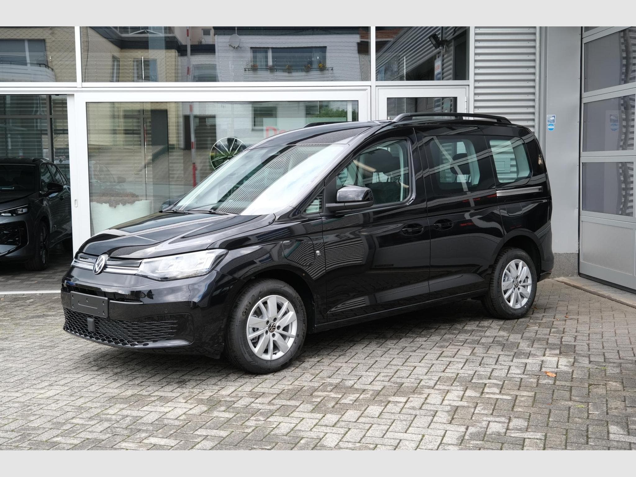 VW Caddy eHybrid Life Anhängerkupplung (2026) - Foto 1