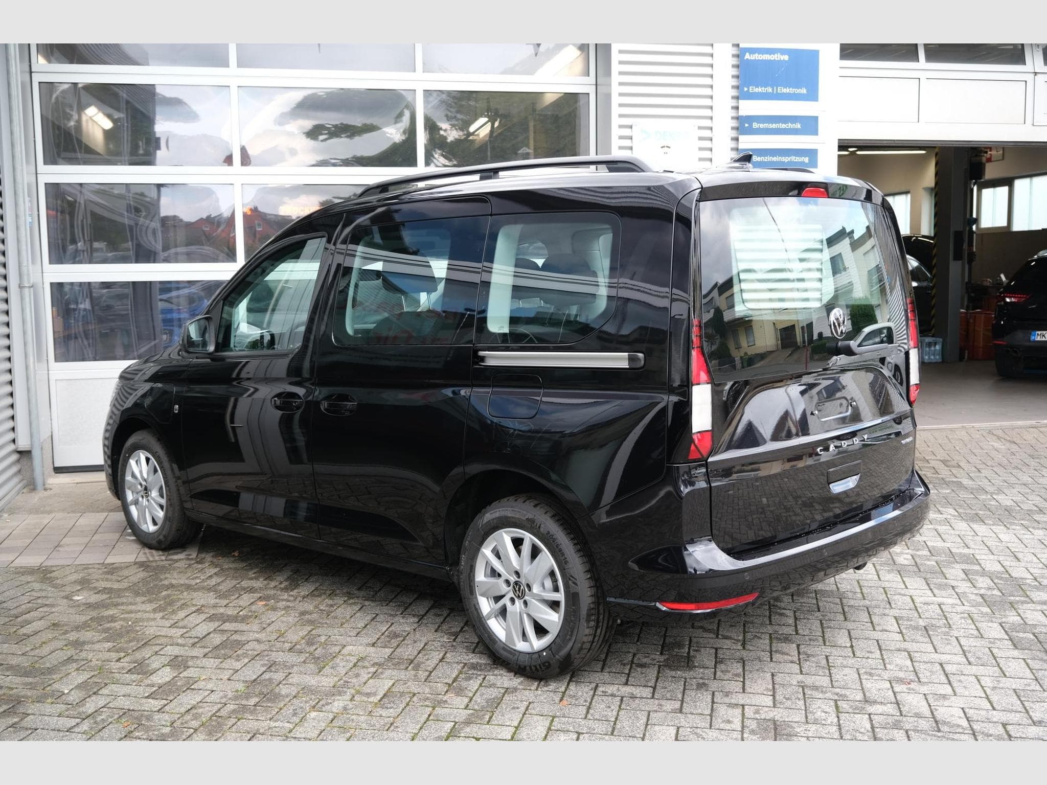 VW Caddy eHybrid Life Anhängerkupplung (2026) - Foto 4