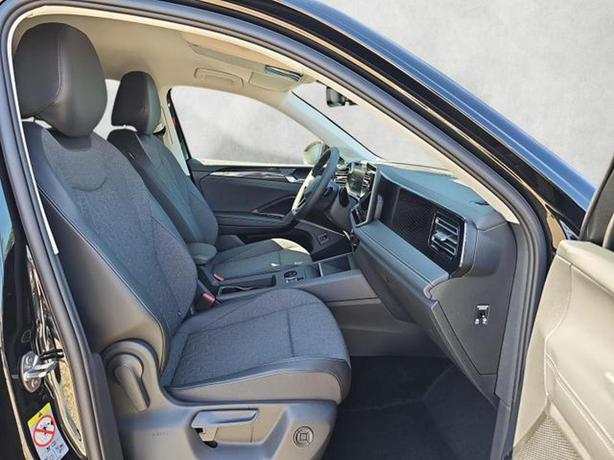 VW Tiguan 1.5 eTSI 110 kW Life (2026) - Foto 10
