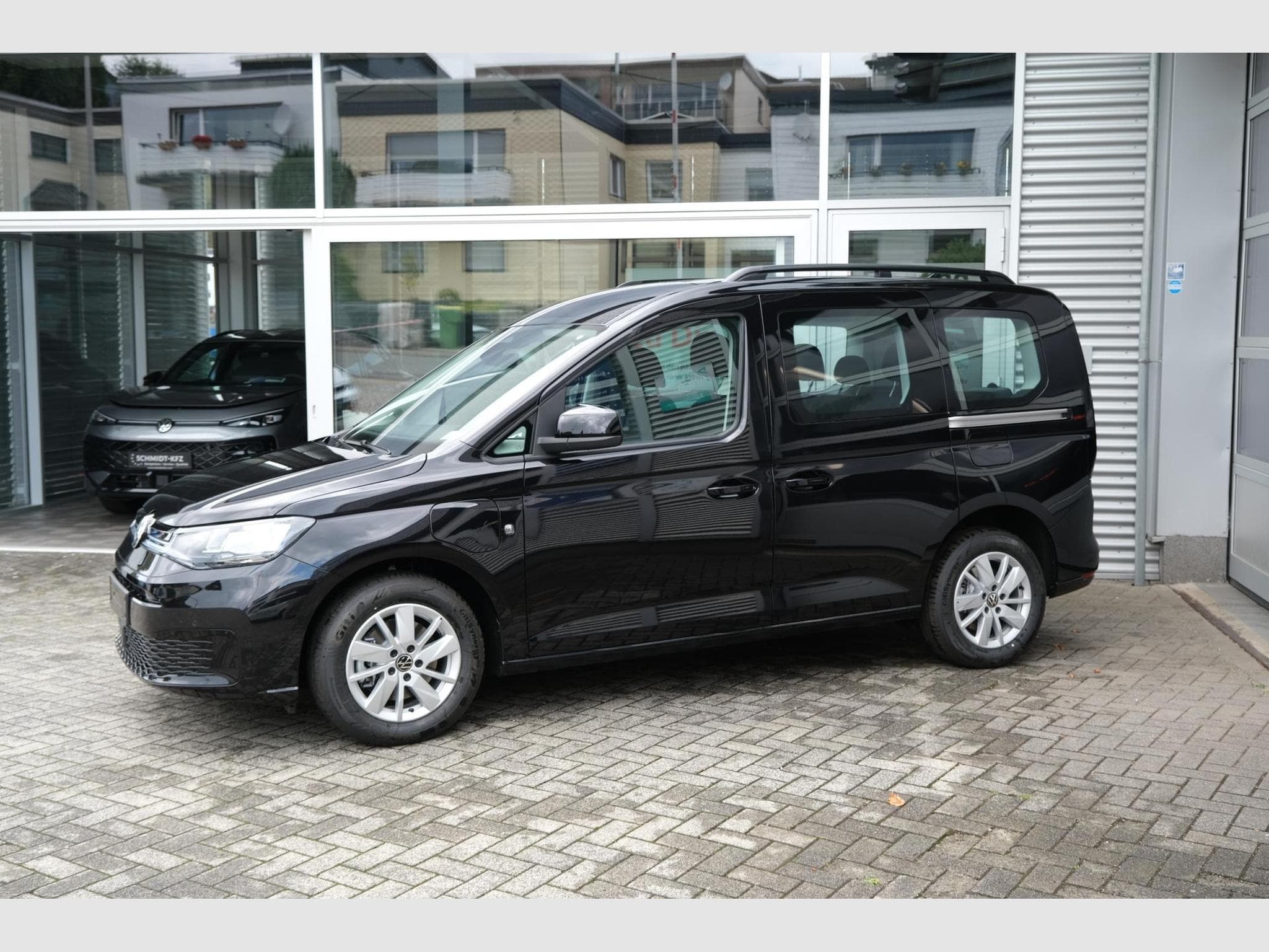 VW Caddy eHybrid Life Anhängerkupplung (2026) - Foto 17