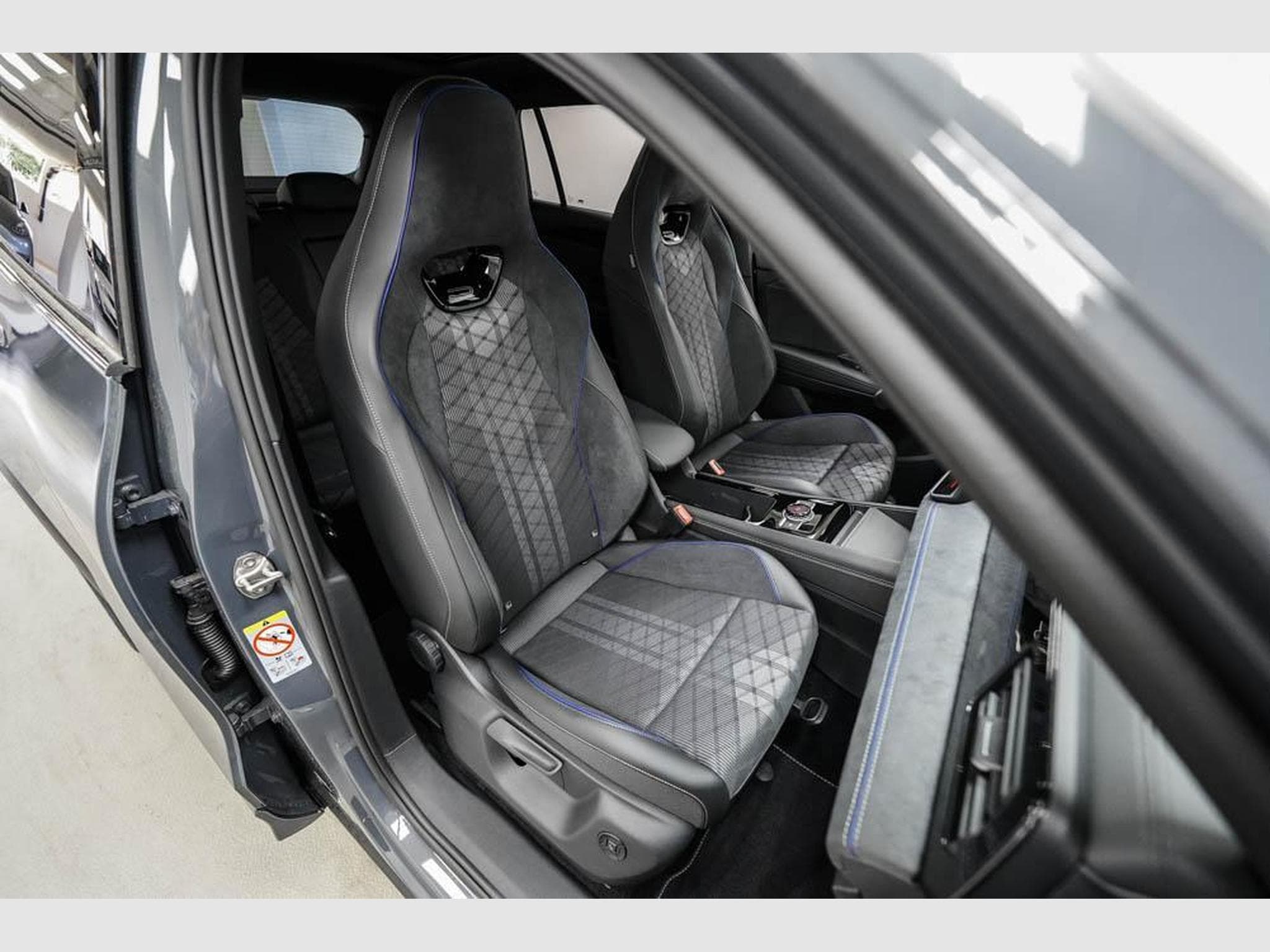 VW Tiguan 1,5 eTSI DSG (2026) - Foto 23