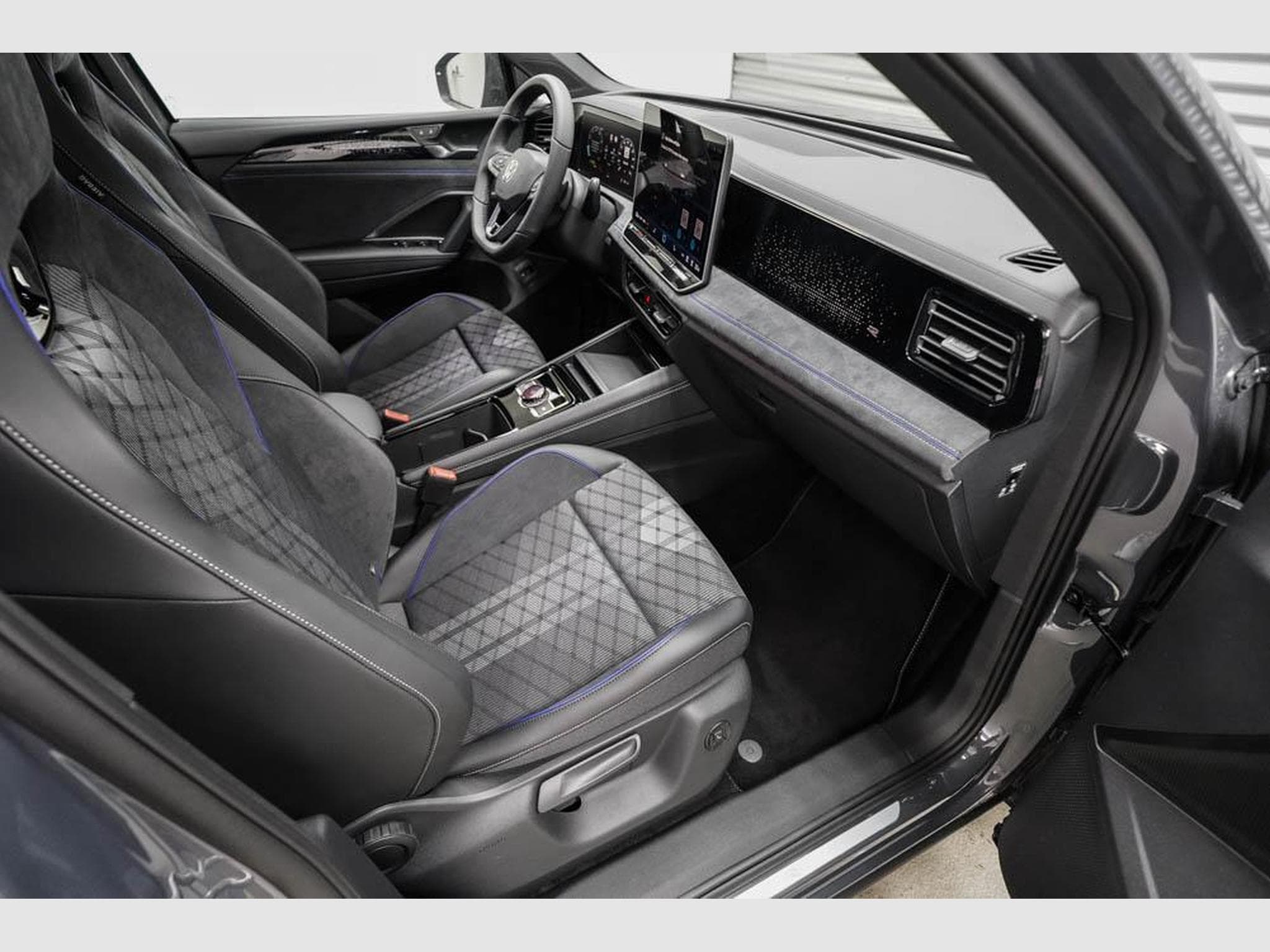VW Tiguan 1,5 eTSI DSG (2026) - Foto 22