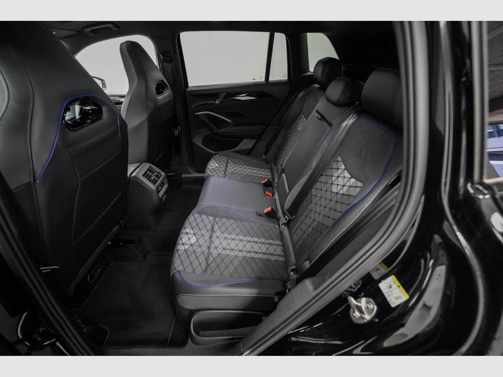 VW Tiguan 1,5 eTSI DSG (2026) - Foto 17