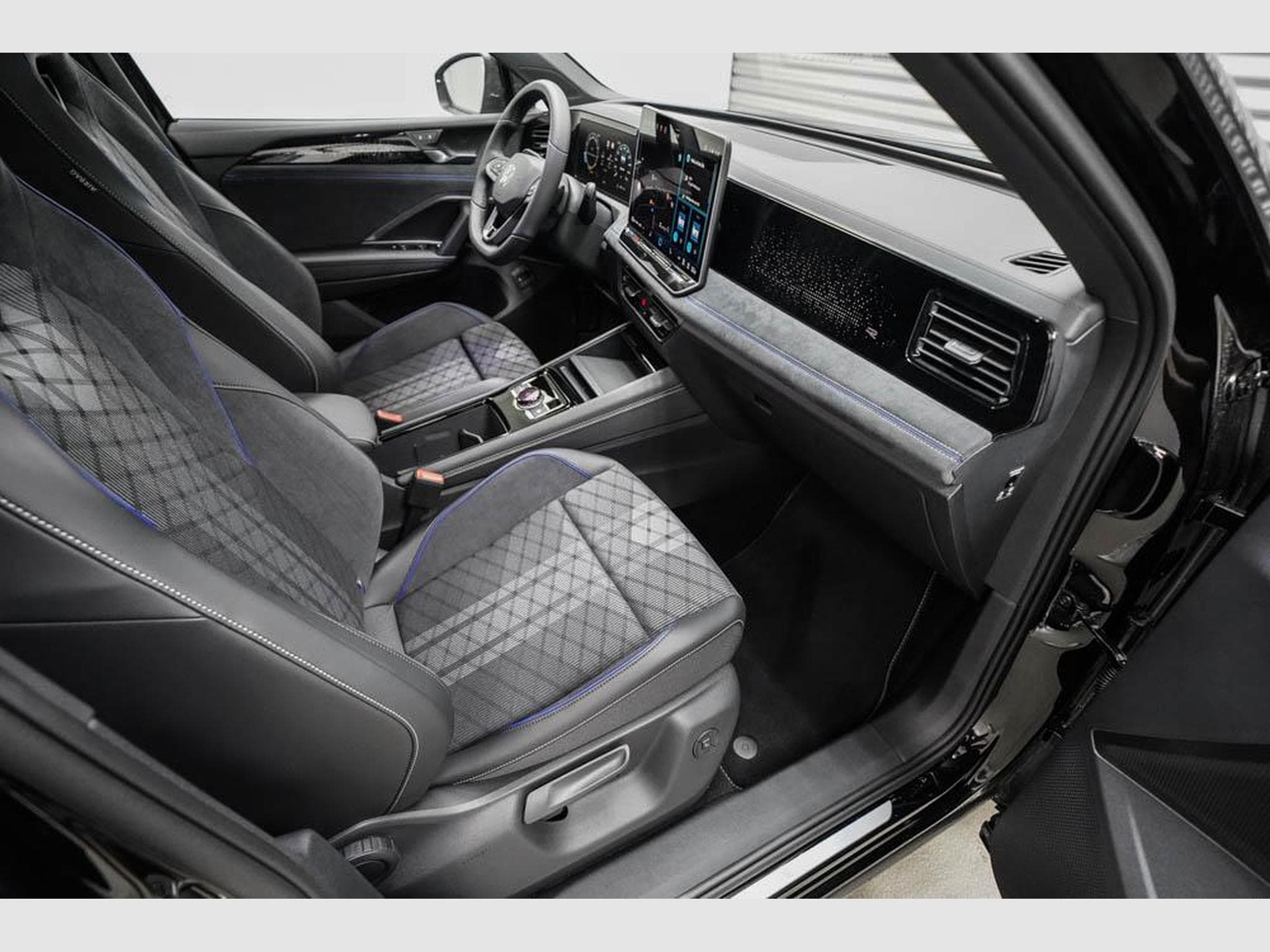 VW Tiguan 1,5 eTSI DSG (2026) - Foto 22