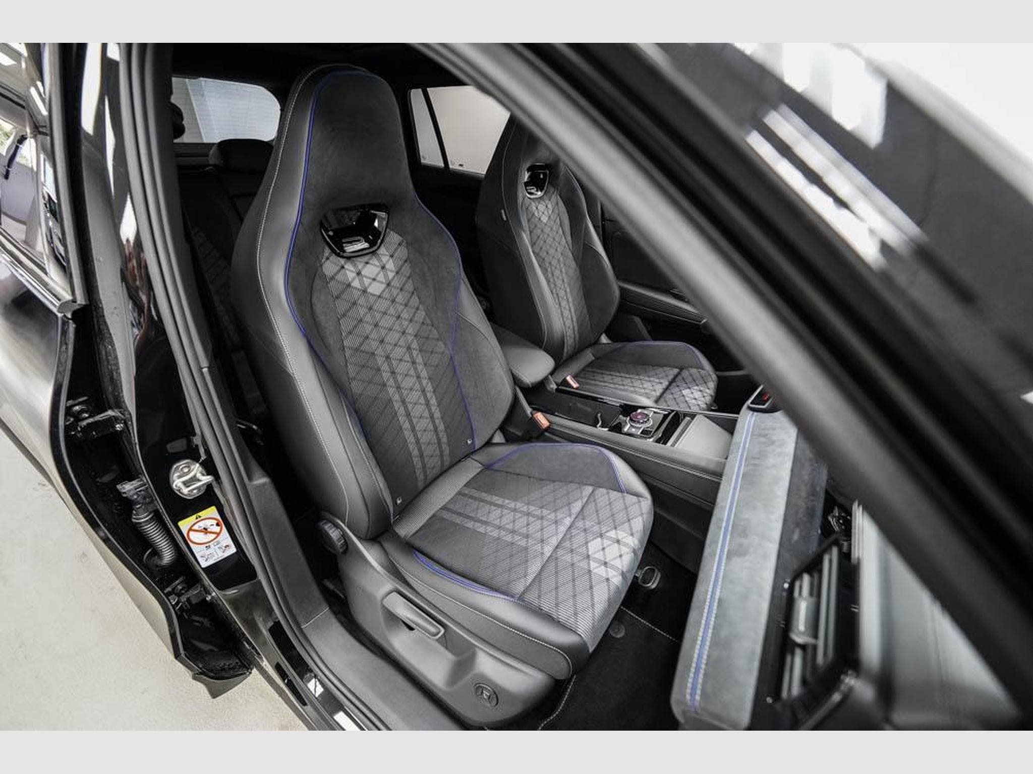 VW Tiguan 1,5 eTSI DSG (2026) - Foto 23