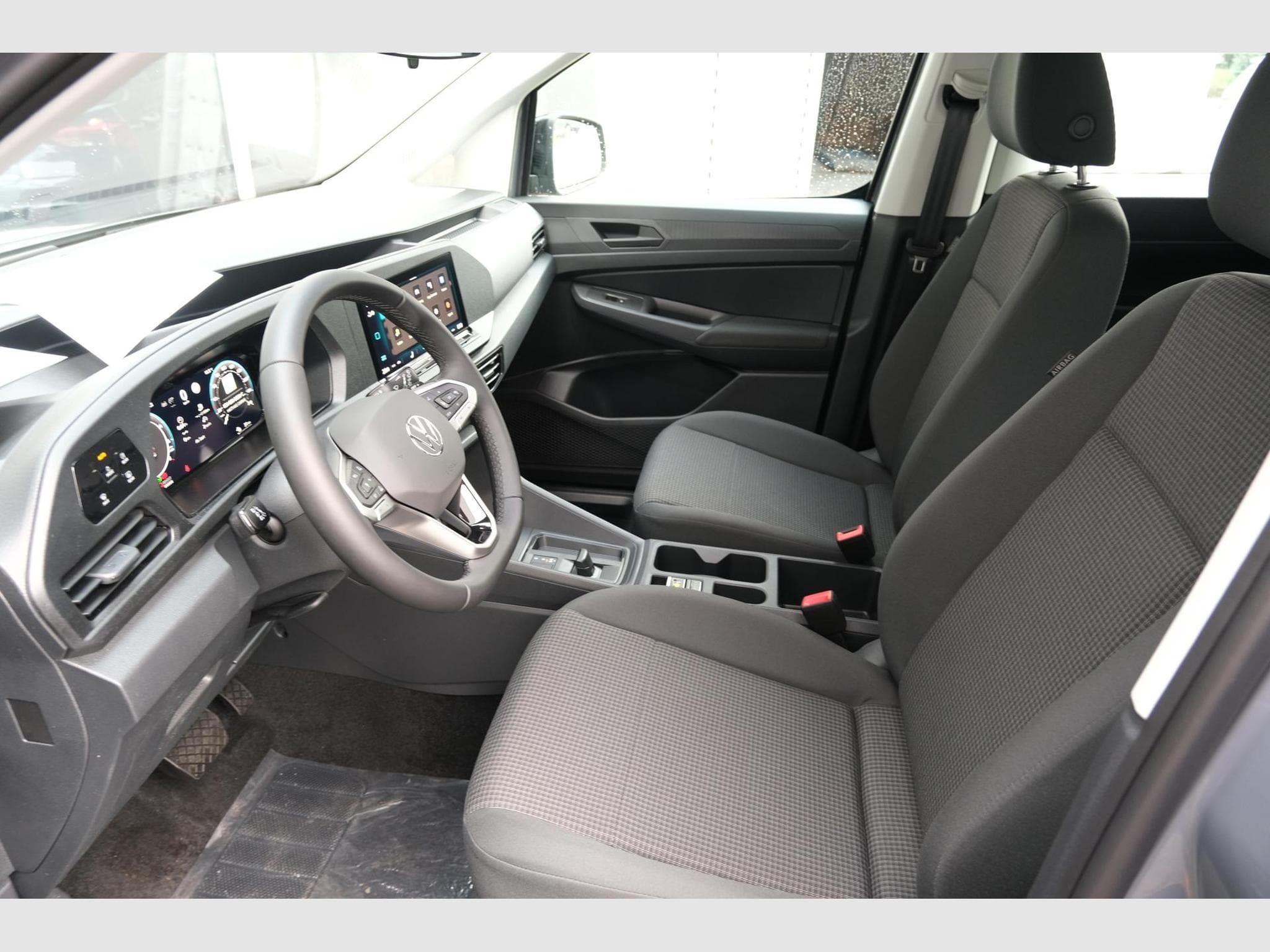 VW Caddy eHybrid Anhängerkupplung App-Connect (2026) - Foto 12