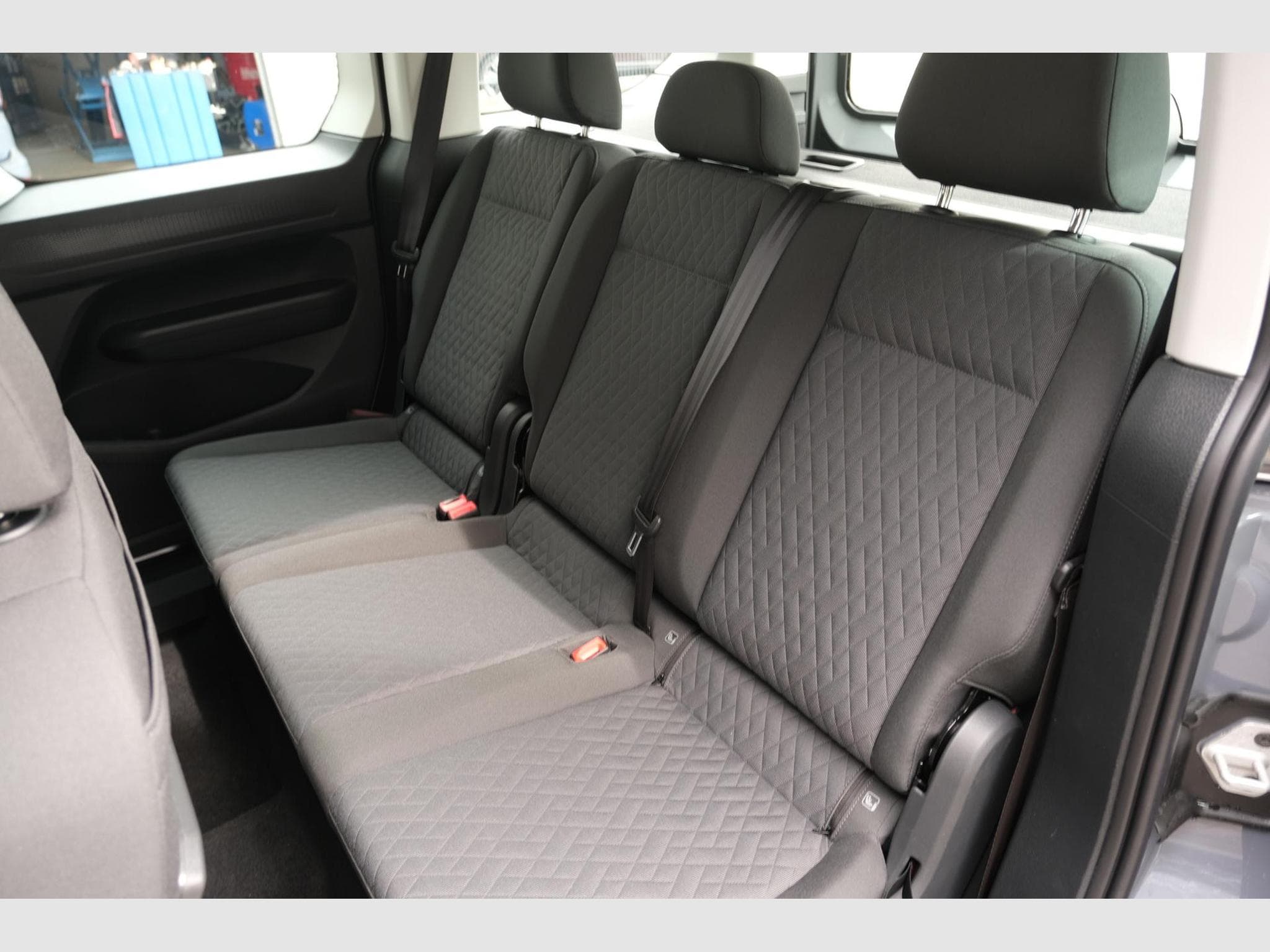 VW Caddy eHybrid Life Anhängerkupplung (2026) - Foto 9